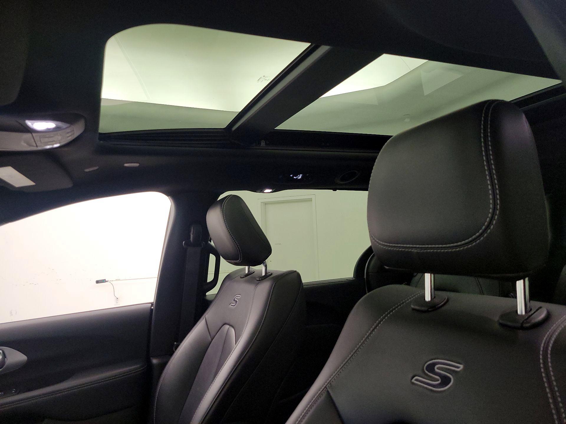 Thumbnail: 2024 Chrysler Pacifica - 19