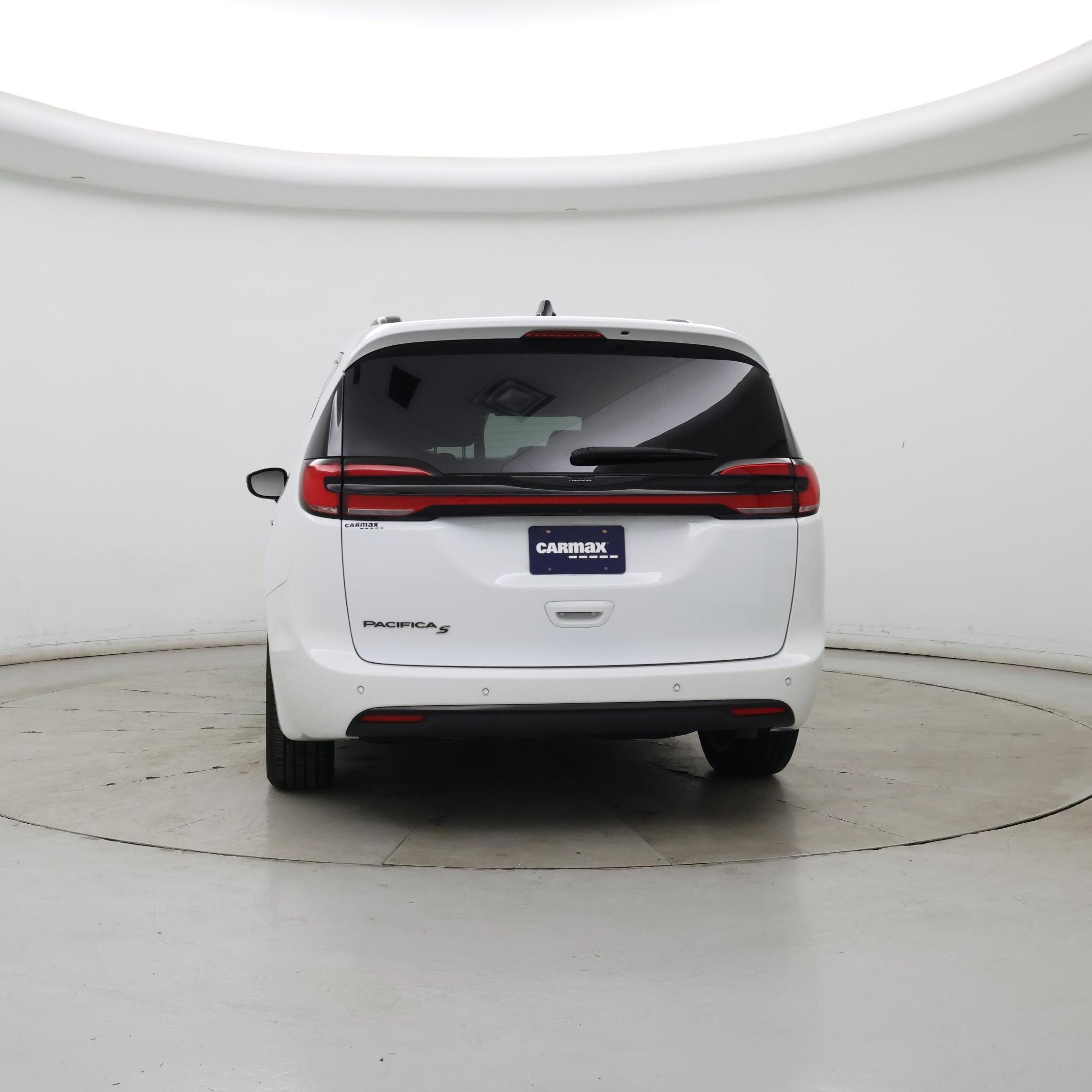 Thumbnail: 2024 Chrysler Pacifica - 6