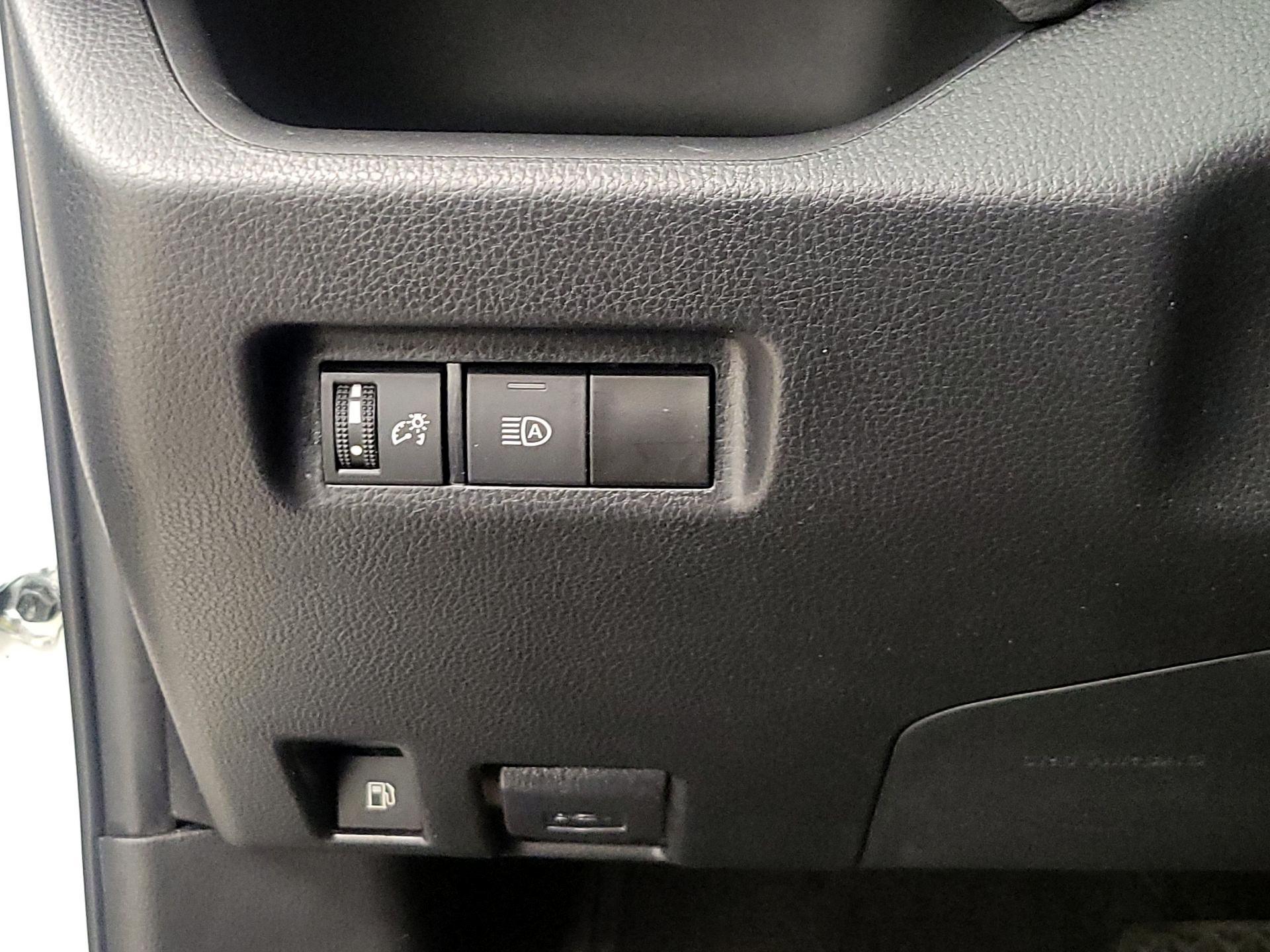 Thumbnail: 2023 Toyota RAV4 - 13