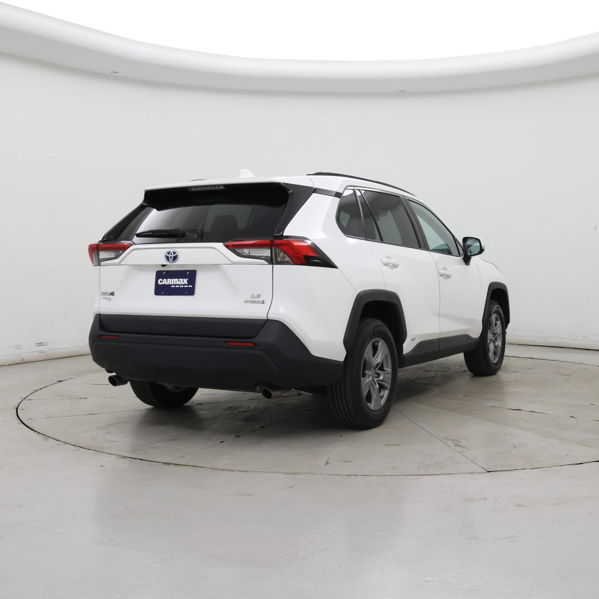 Thumbnail: 2023 Toyota RAV4 - 8