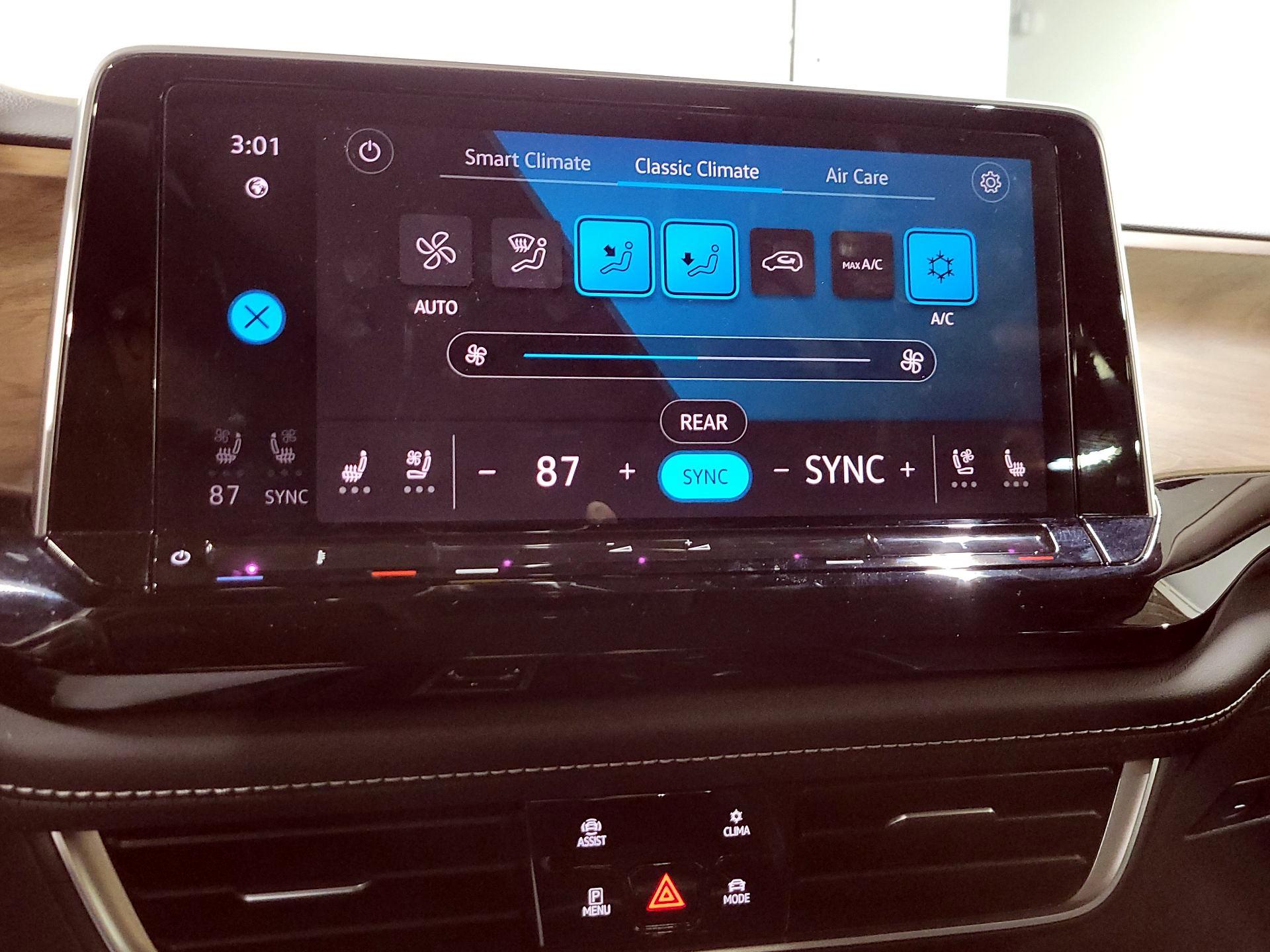 Thumbnail: 2024 Volkswagen Atlas - 16