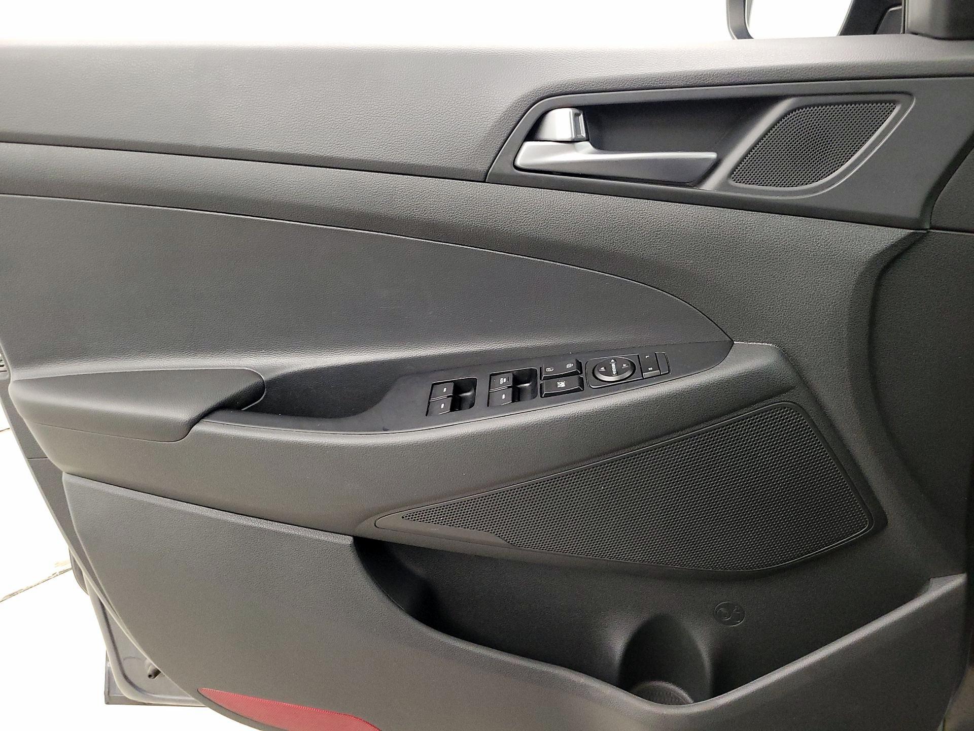 Thumbnail: 2017 Hyundai Tucson - 12