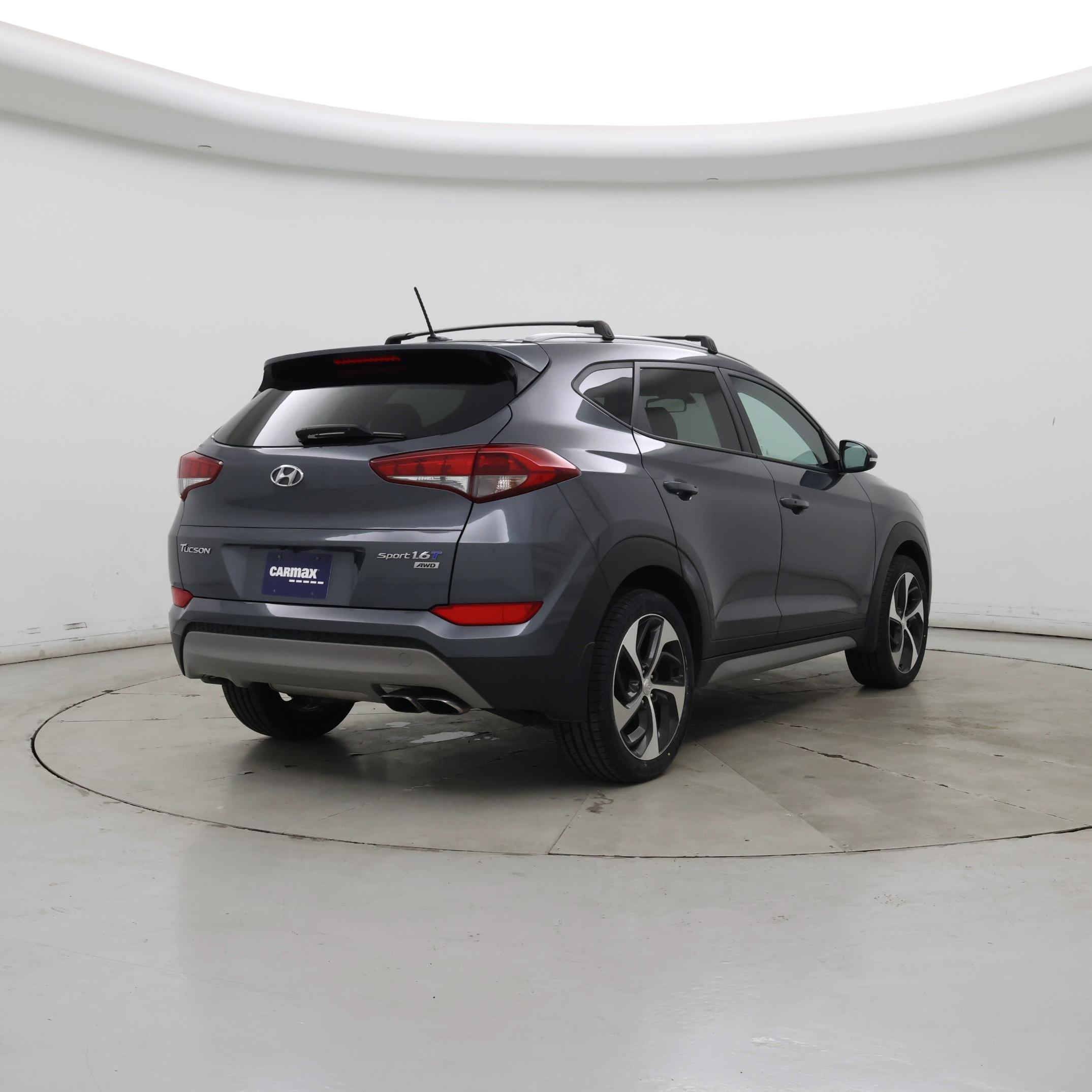 Thumbnail: 2017 Hyundai Tucson - 8