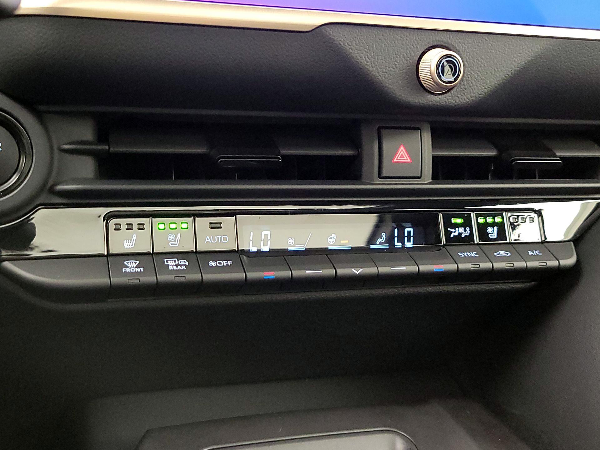 Thumbnail: 2023 Toyota Crown - 16