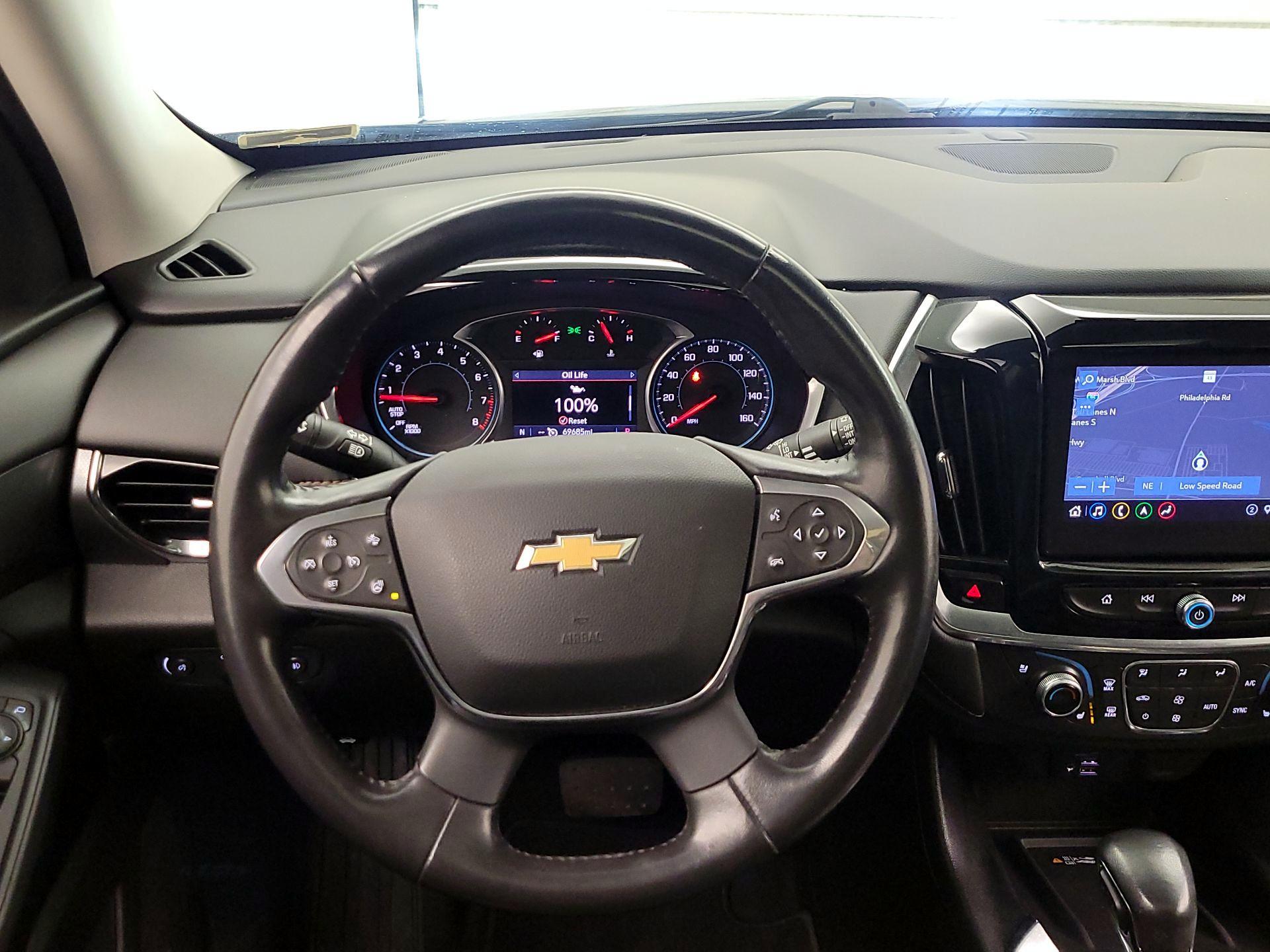 Thumbnail: 2021 Chevrolet Traverse - 10