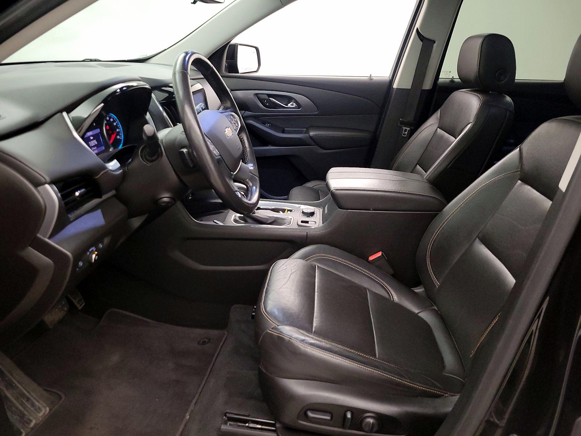 Thumbnail: 2021 Chevrolet Traverse - 11