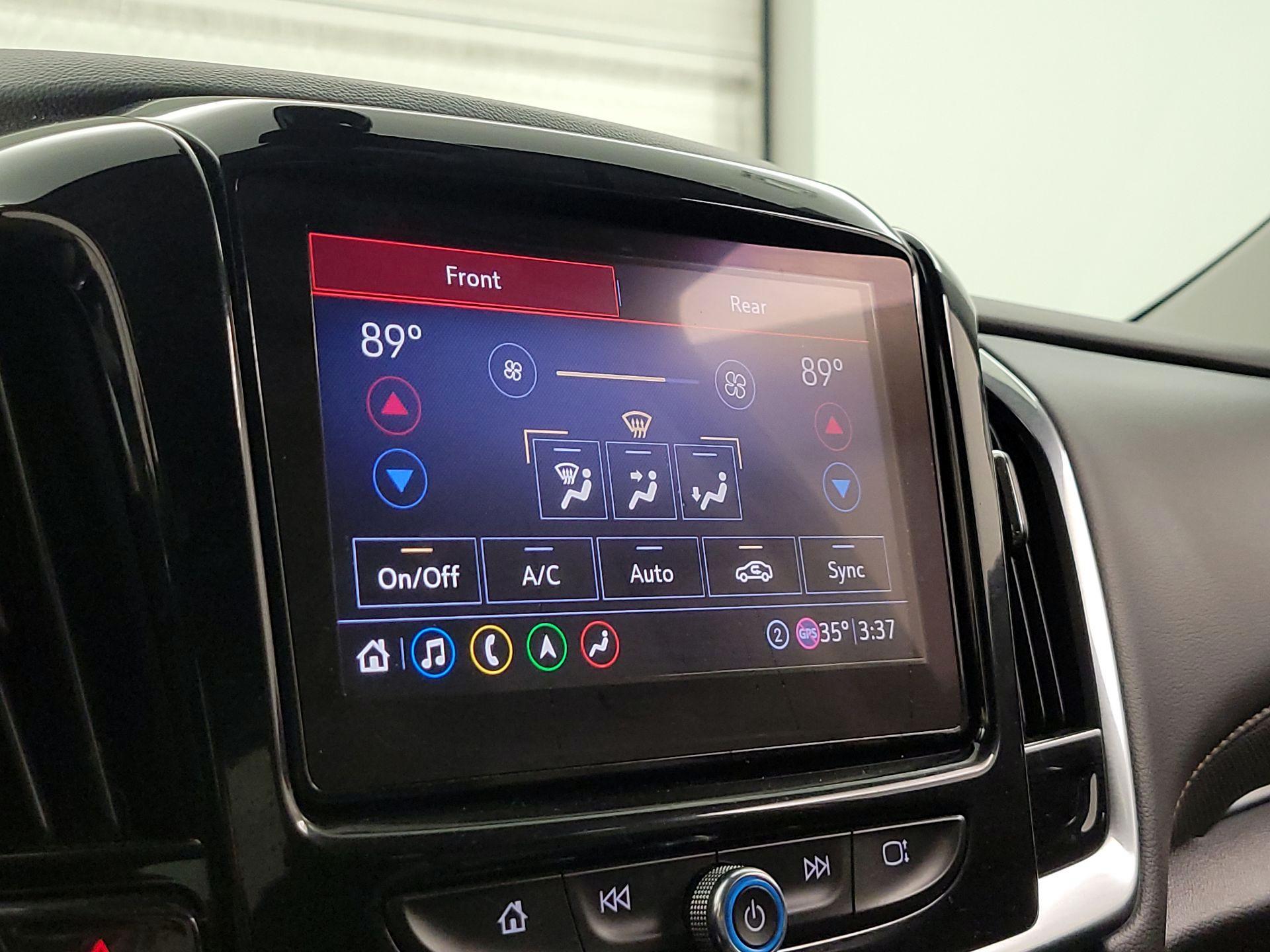 Thumbnail: 2021 Chevrolet Traverse - 17