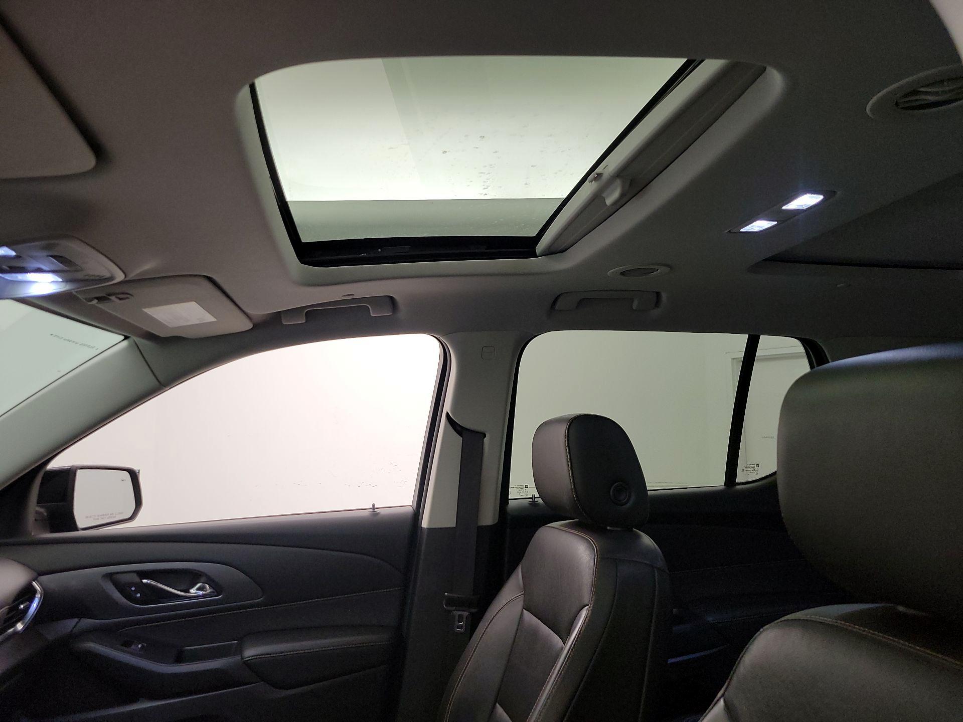 Thumbnail: 2021 Chevrolet Traverse - 20