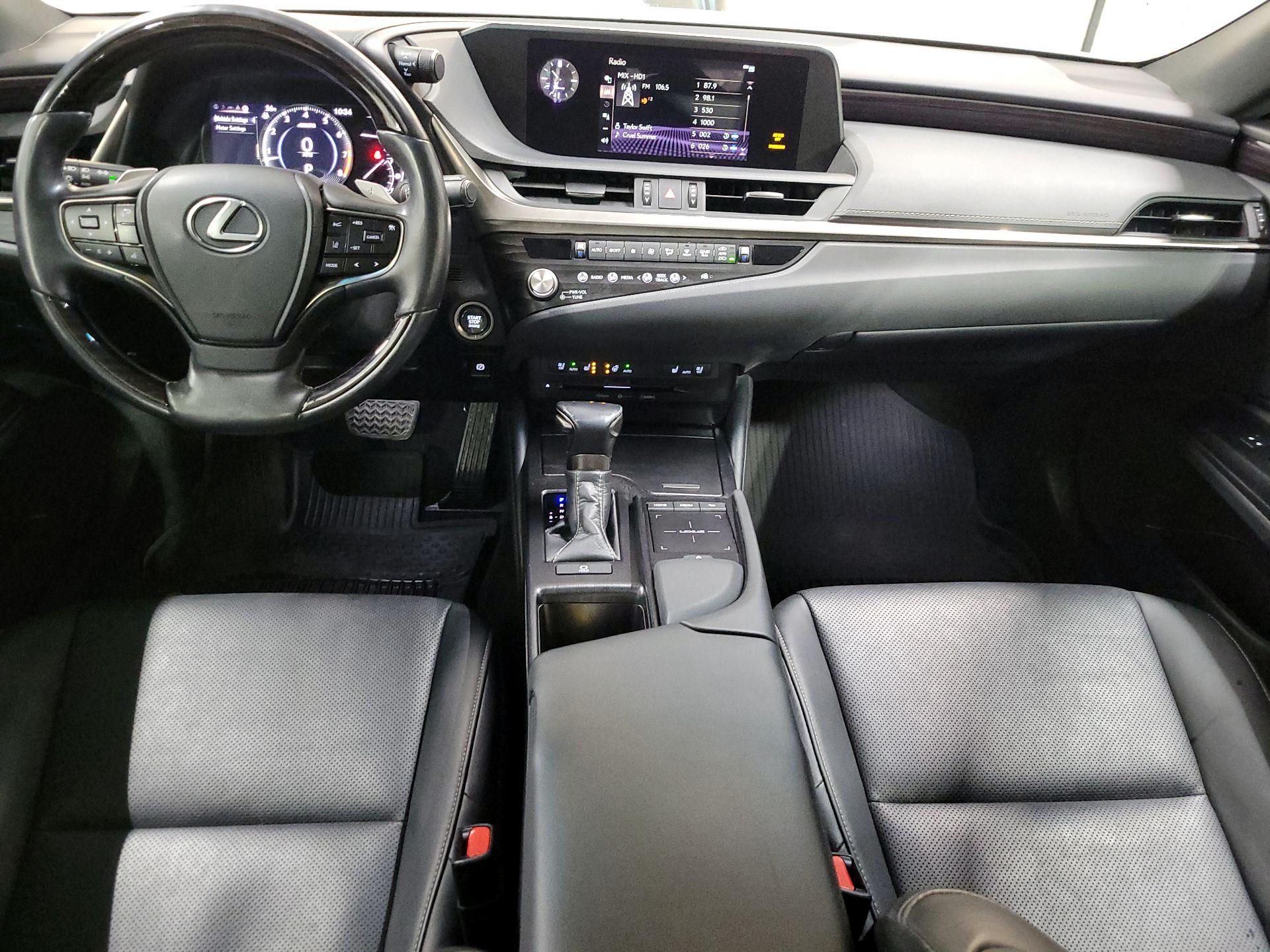 Thumbnail: 2021 Lexus ES - 9