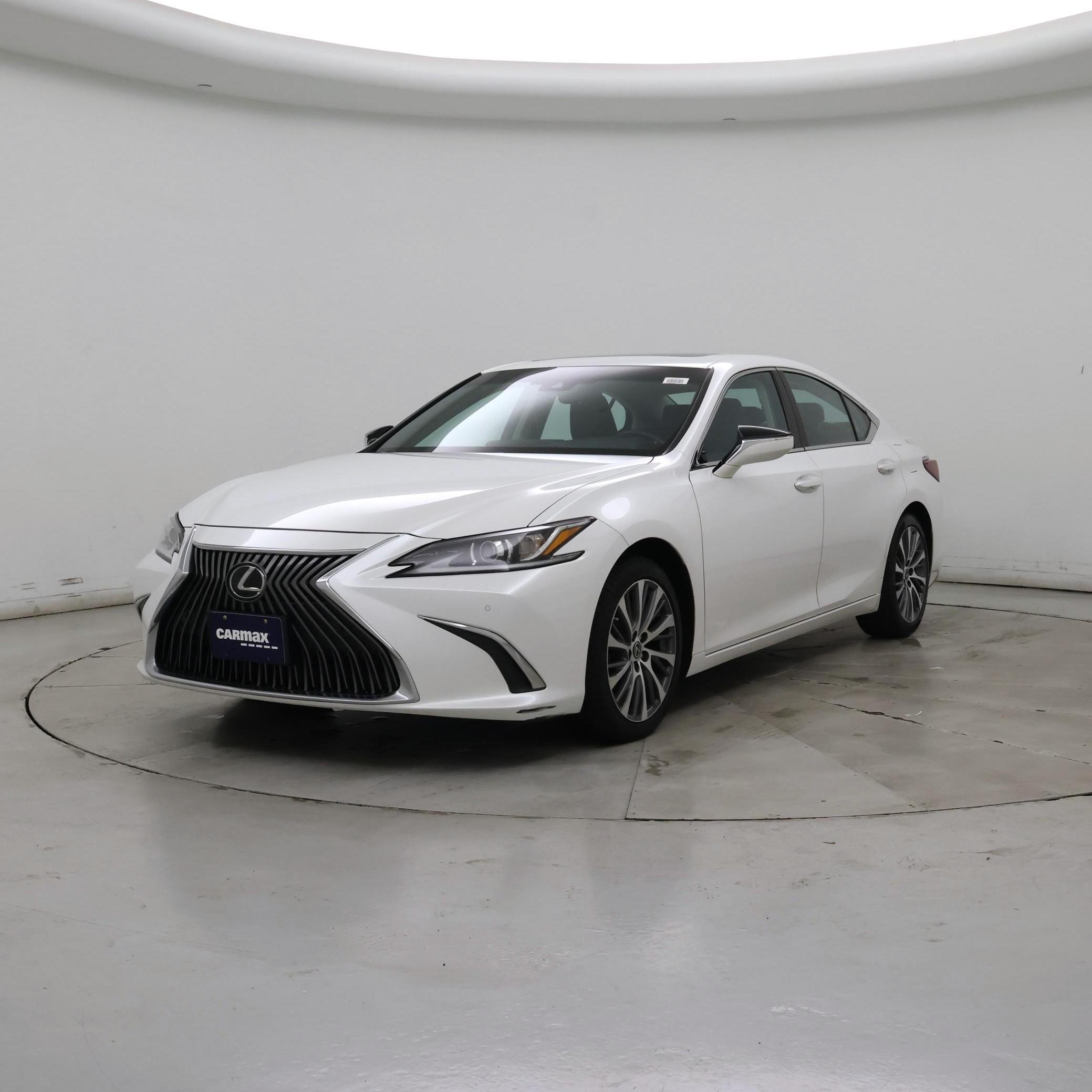 Thumbnail: 2021 Lexus ES - 4