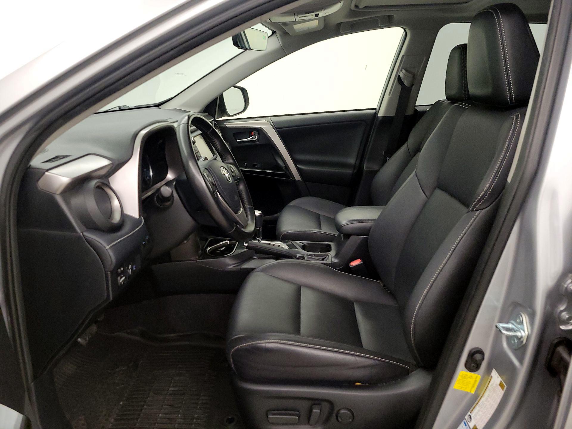 Thumbnail: 2018 Toyota RAV4 - 11