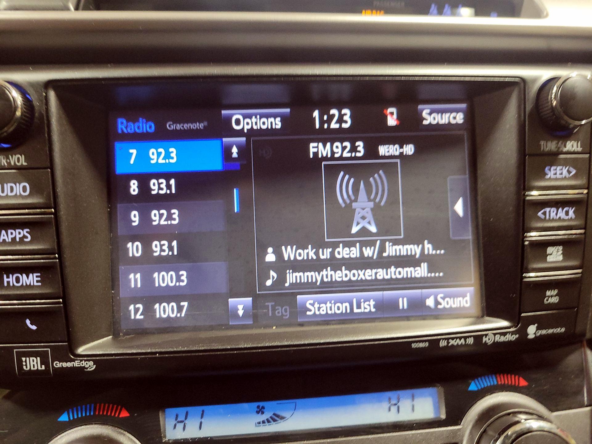 Thumbnail: 2018 Toyota RAV4 - 16