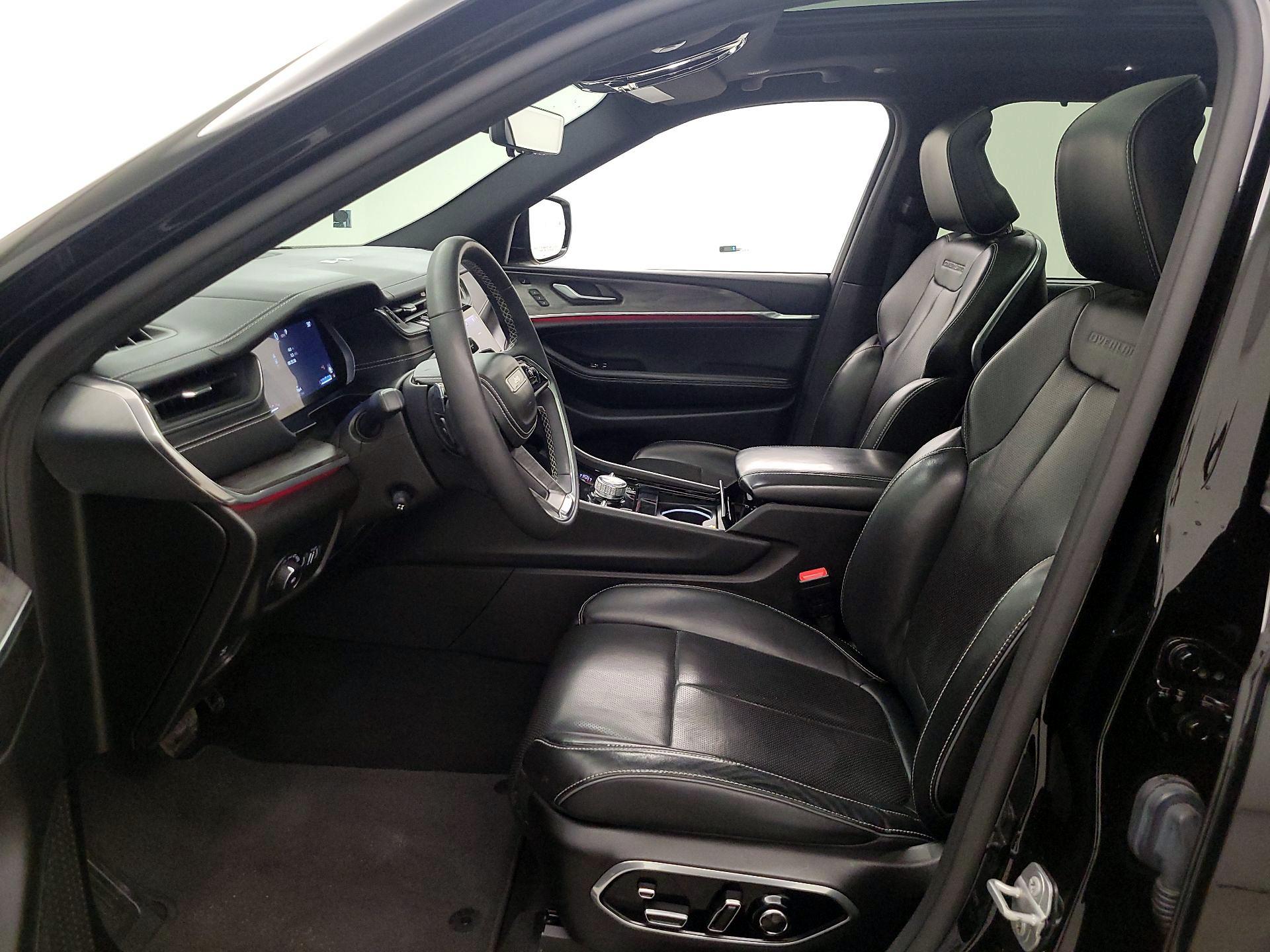 Thumbnail: 2023 Jeep Grand Cherokee L - 11