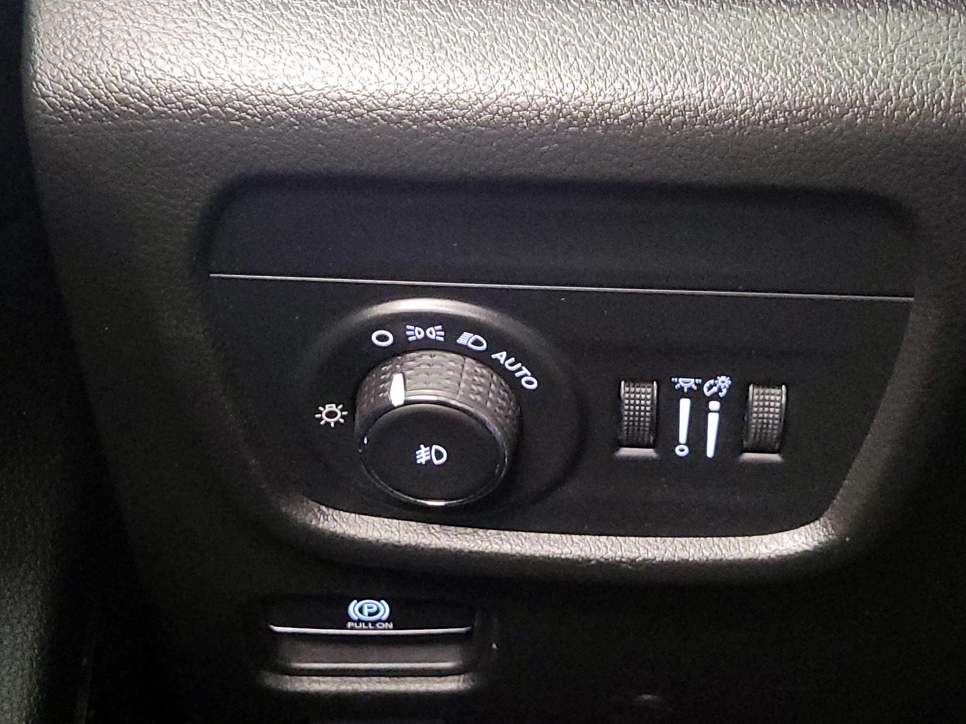 Thumbnail: 2023 Jeep Grand Cherokee L - 13