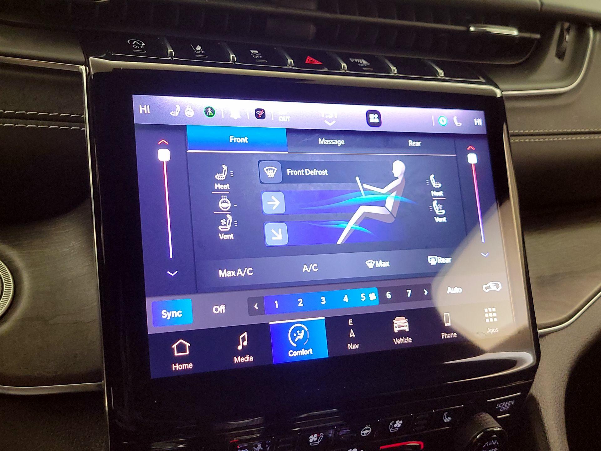 Thumbnail: 2023 Jeep Grand Cherokee L - 17