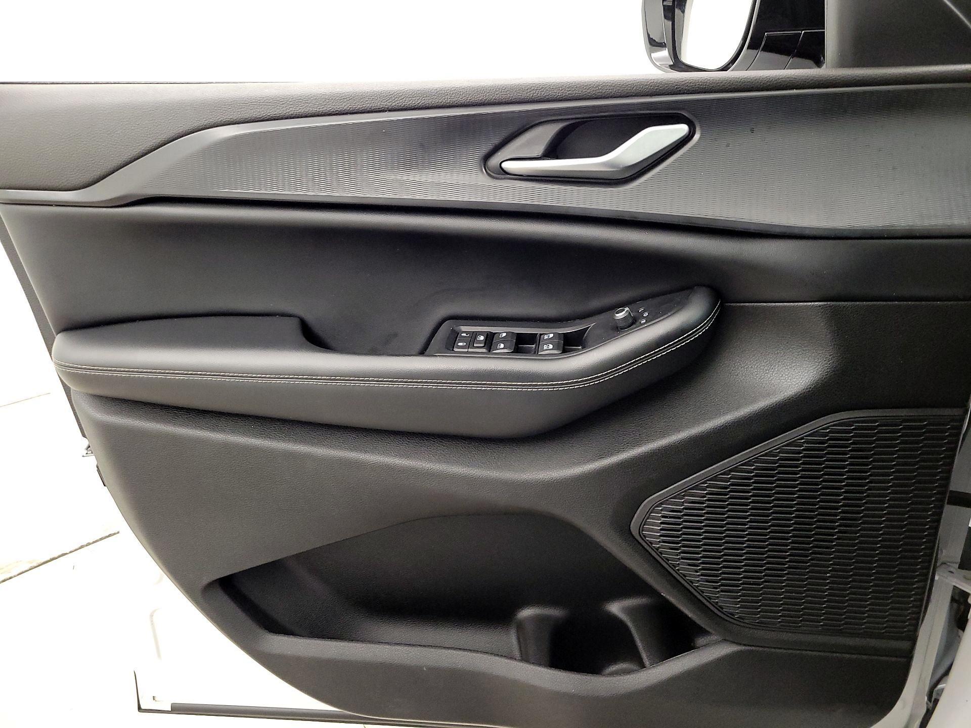 Thumbnail: 2024 Jeep Grand Cherokee - 12