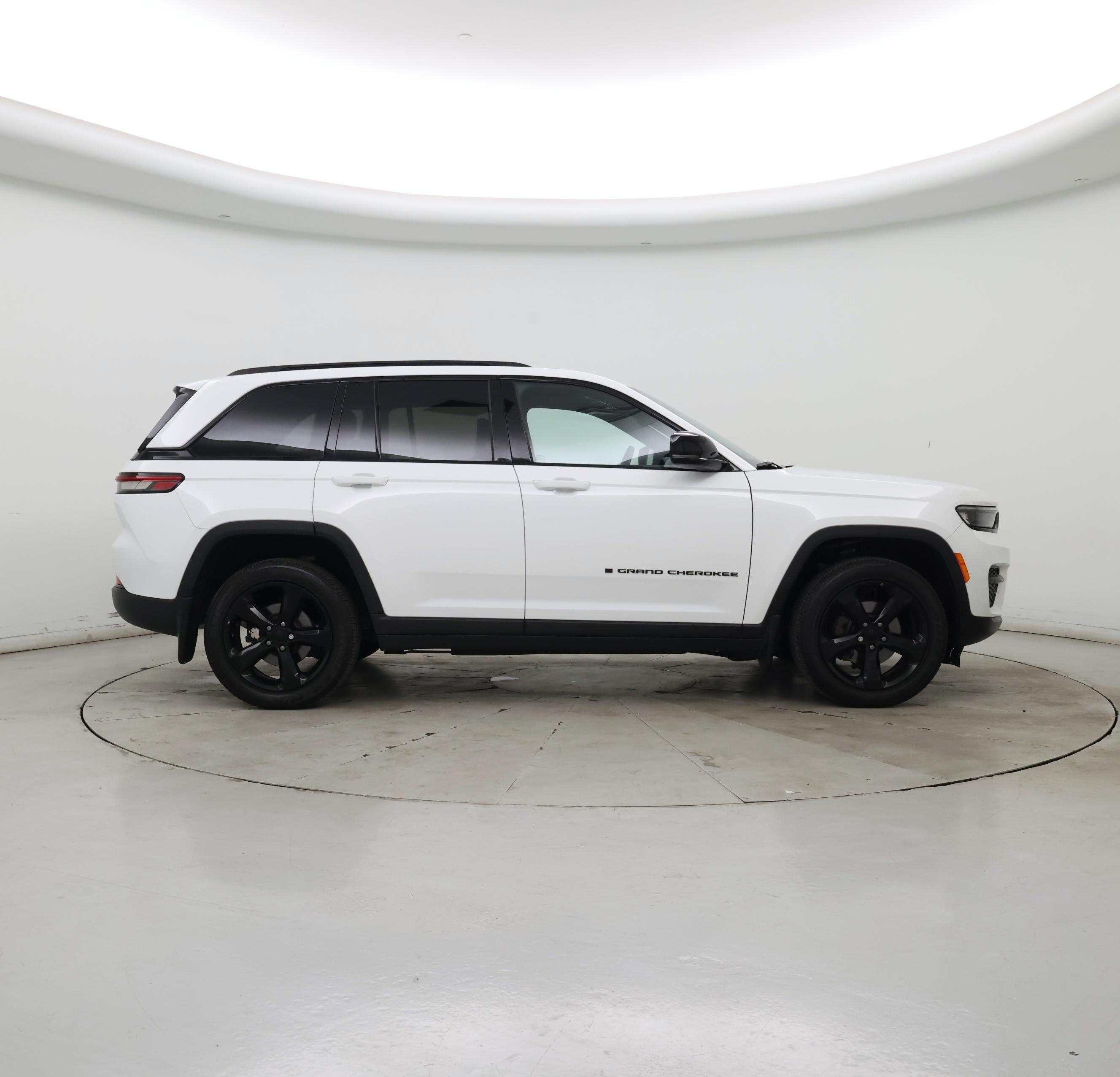 Thumbnail: 2024 Jeep Grand Cherokee - 7