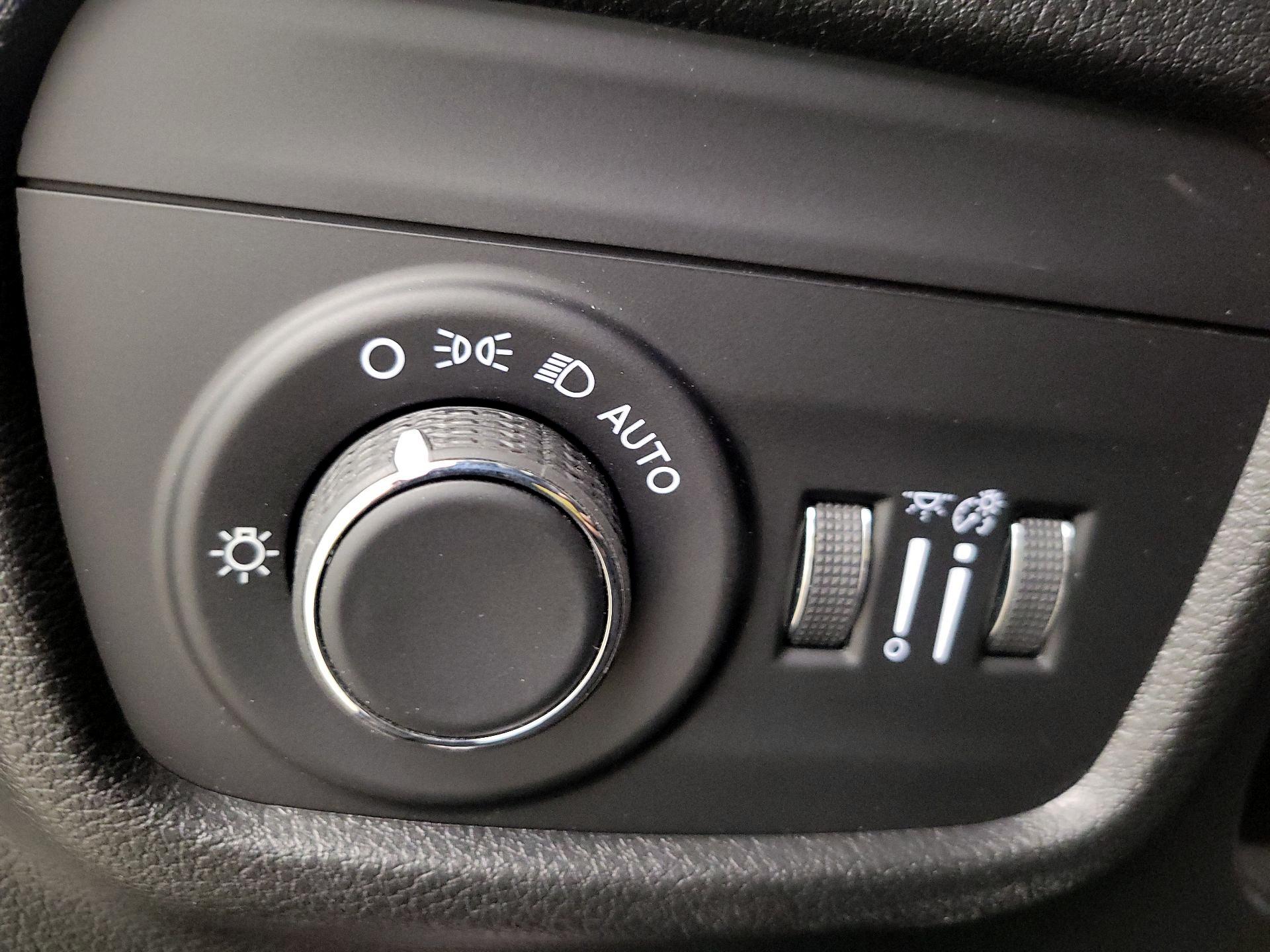 Thumbnail: 2023 Jeep Grand Cherokee - 13