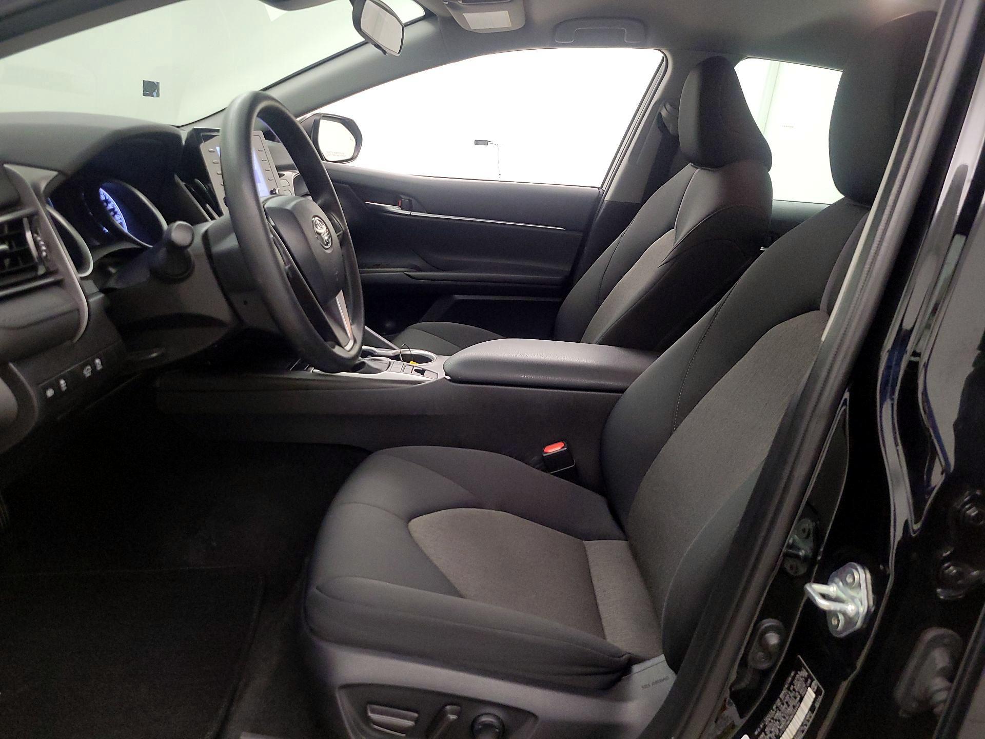 Thumbnail: 2022 Toyota Camry - 11