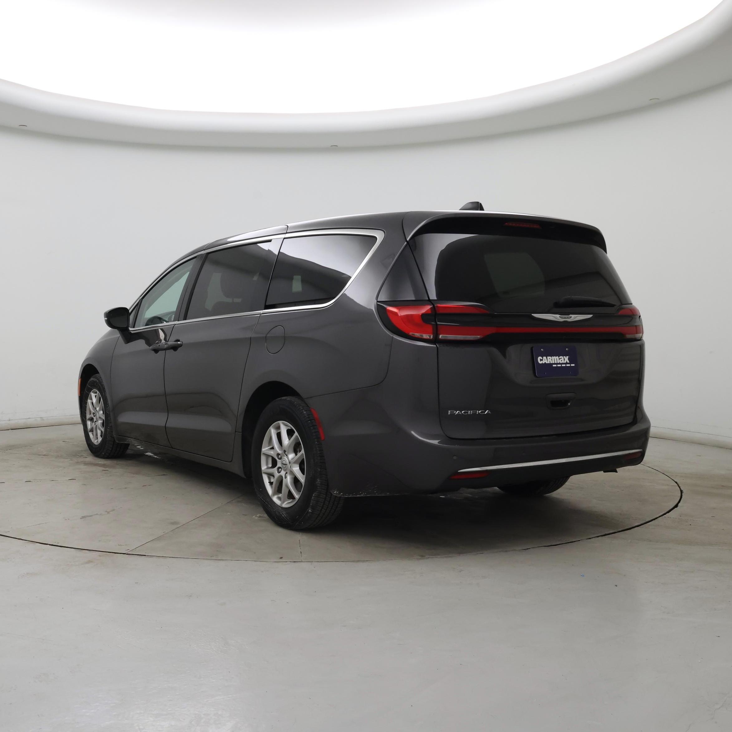 Thumbnail: 2023 Chrysler Pacifica - 2