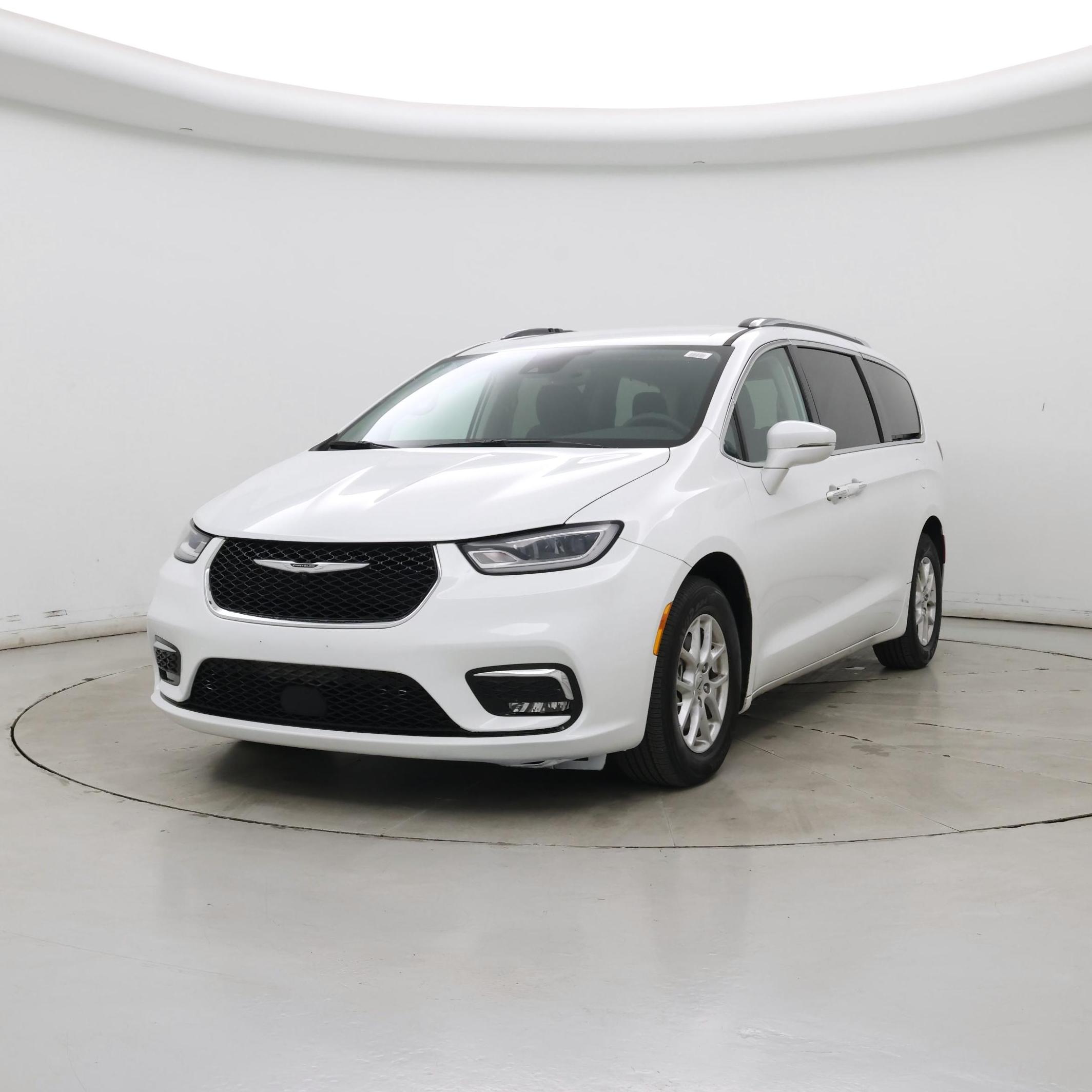 Thumbnail: 2021 Chrysler Pacifica - 4