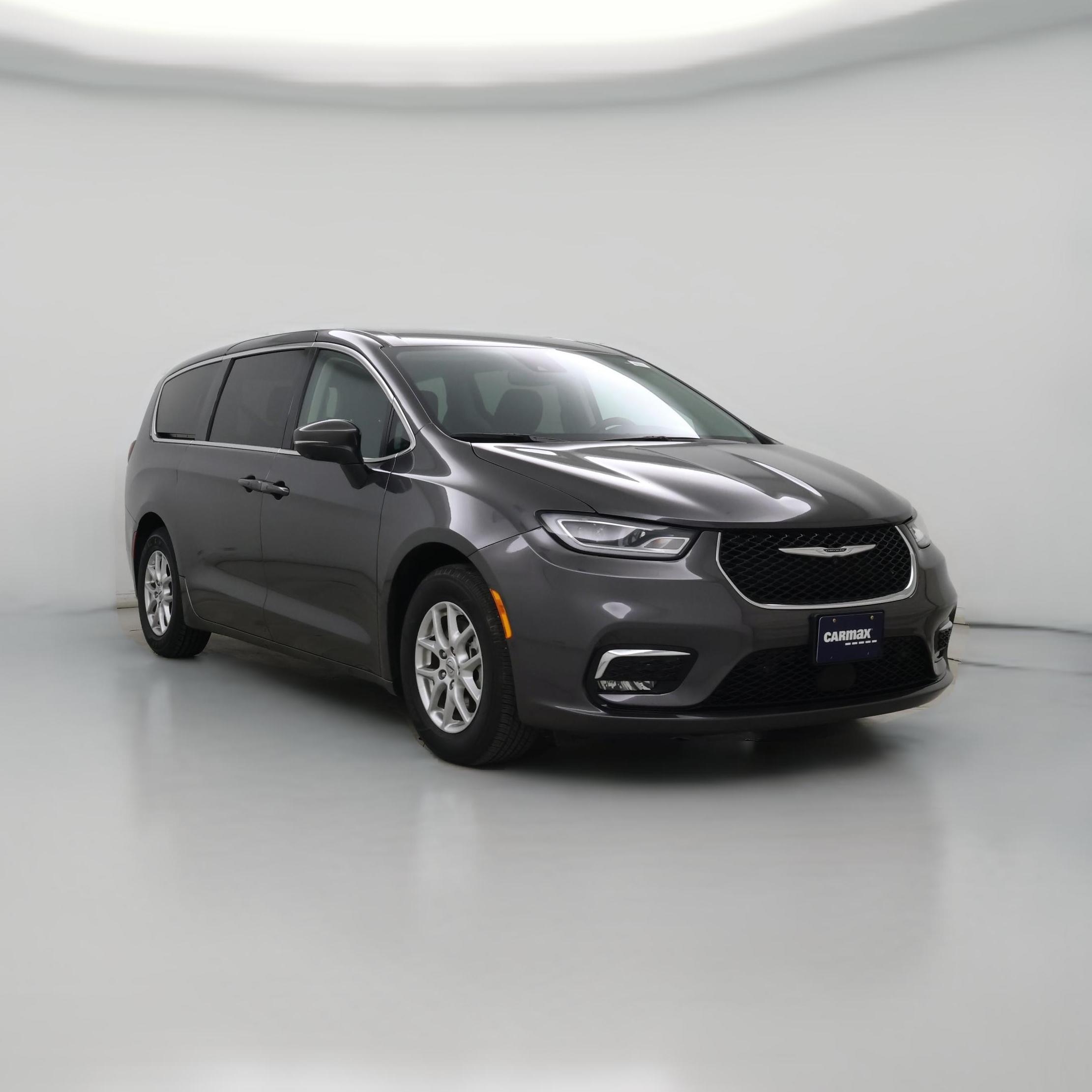 Thumbnail: 2023 Chrysler Pacifica - 1