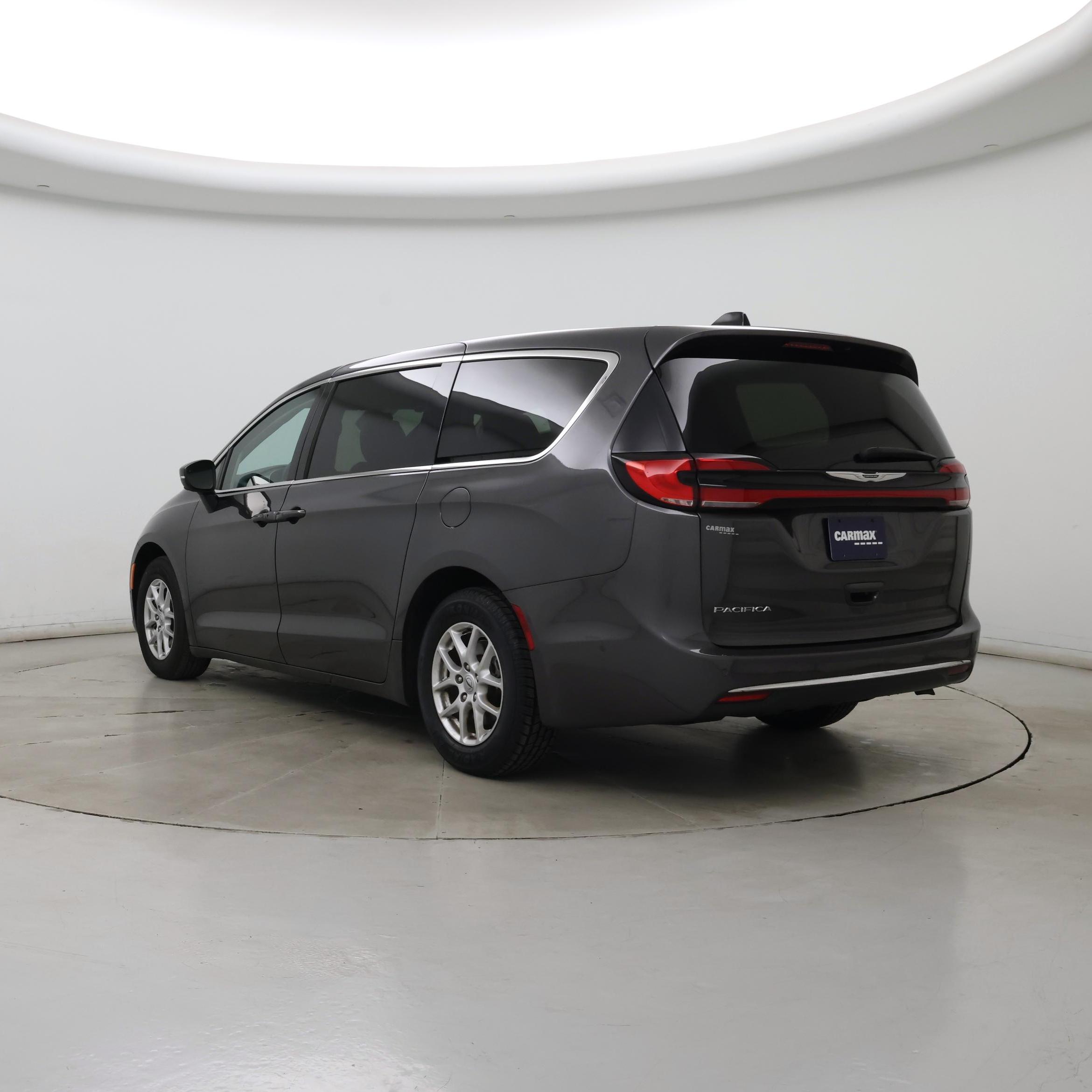 Thumbnail: 2023 Chrysler Pacifica - 2