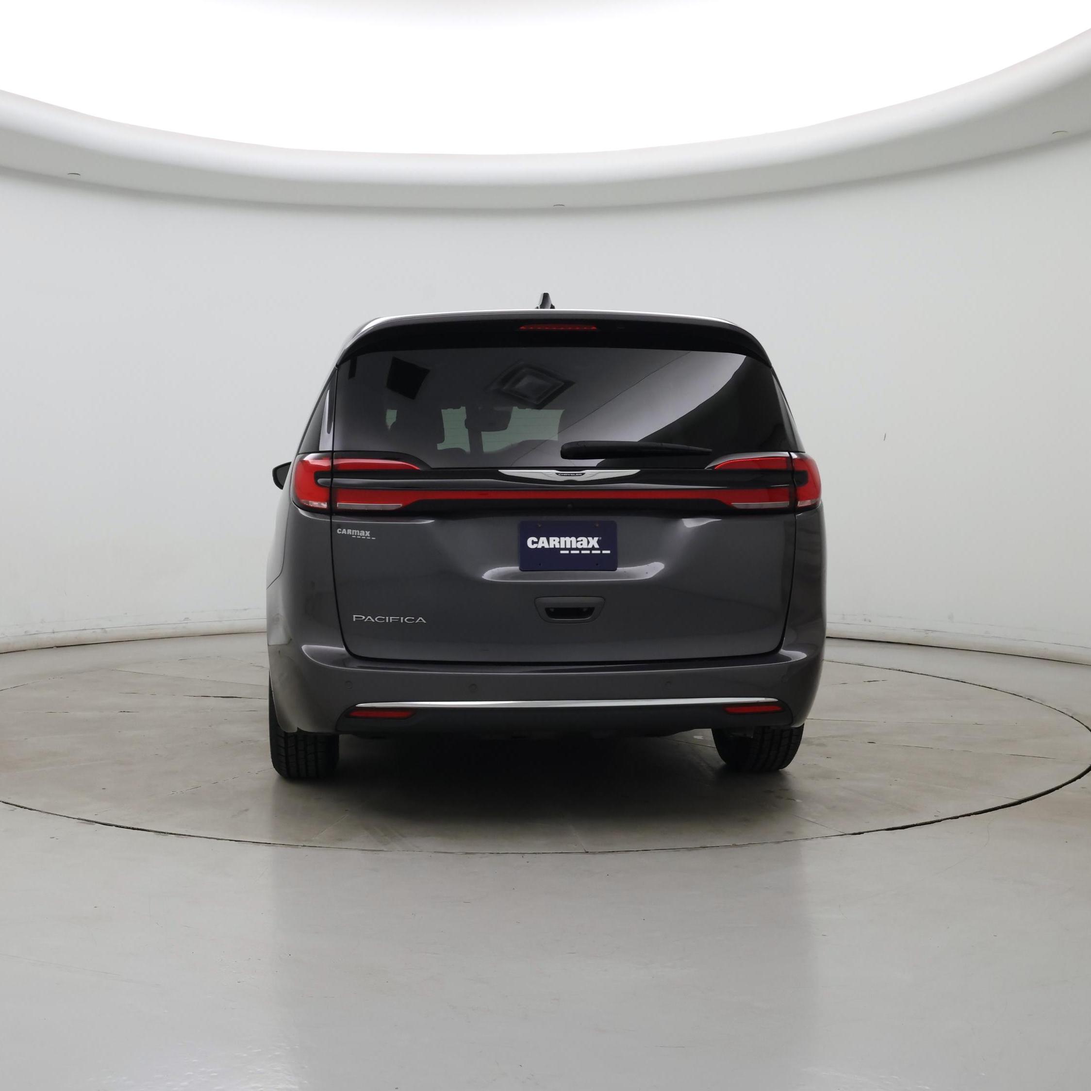 Thumbnail: 2023 Chrysler Pacifica - 6