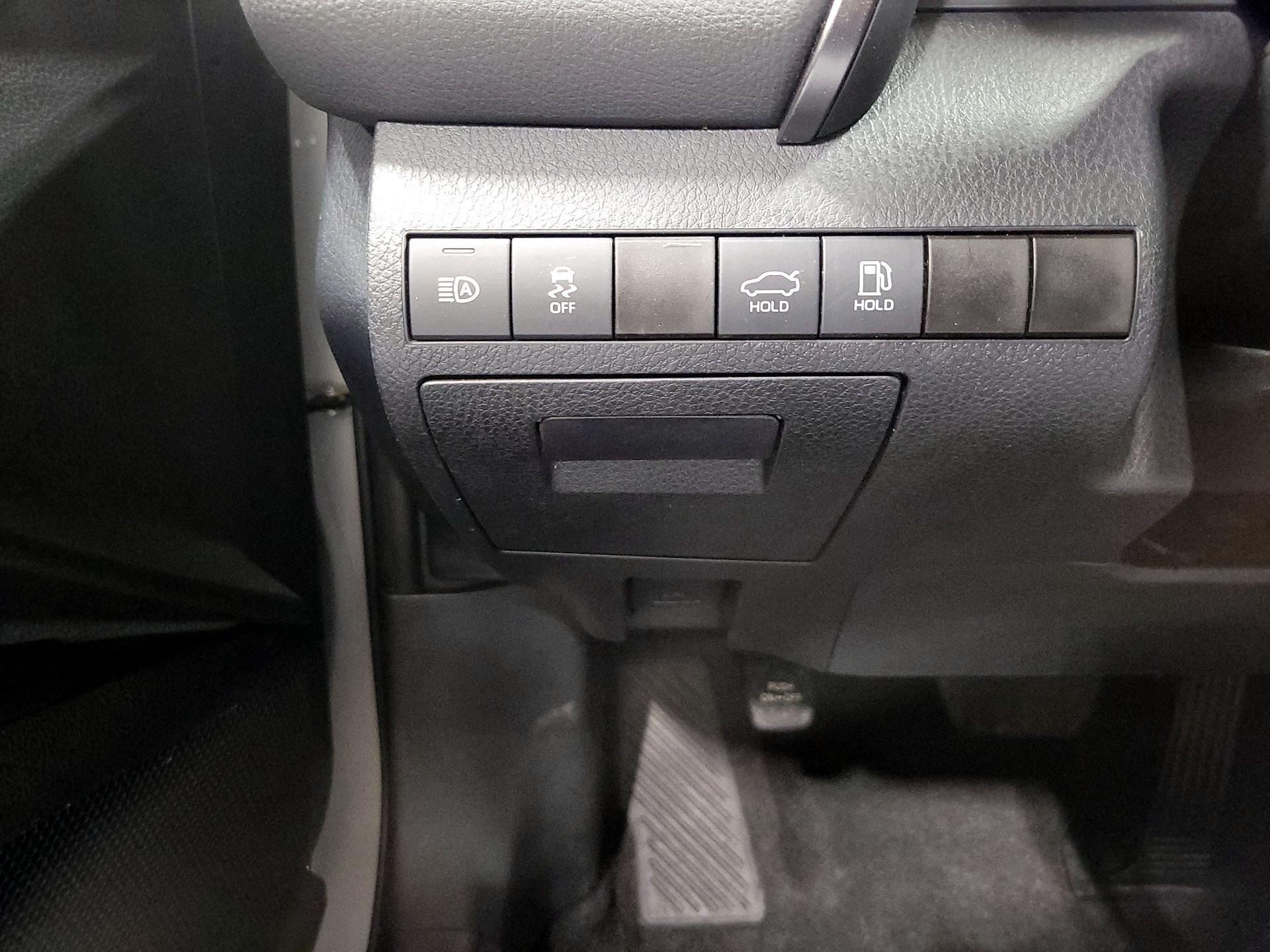 Thumbnail: 2024 Toyota Camry - 13