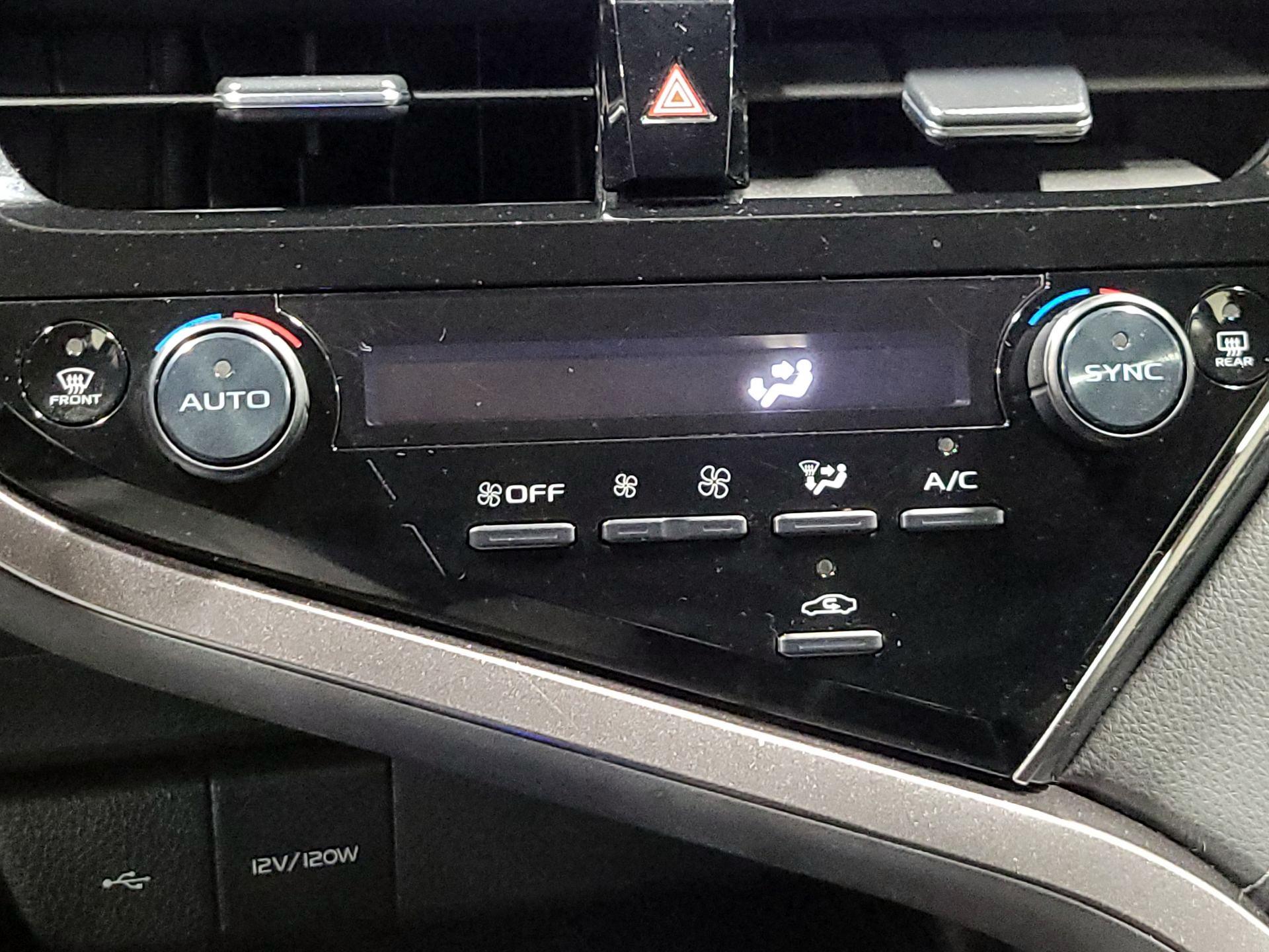 Thumbnail: 2024 Toyota Camry - 16