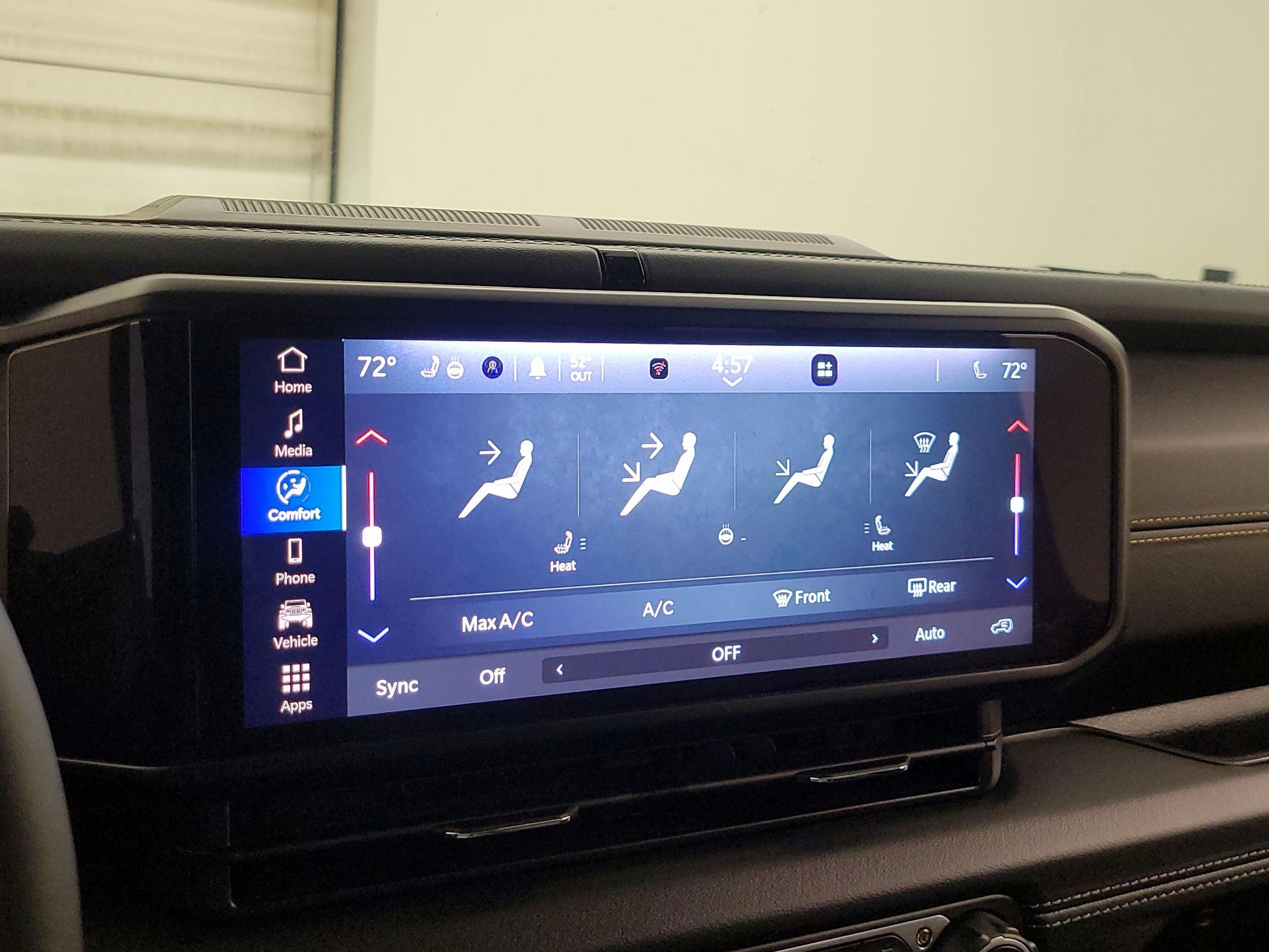 Thumbnail: 2024 Jeep Wrangler - 16