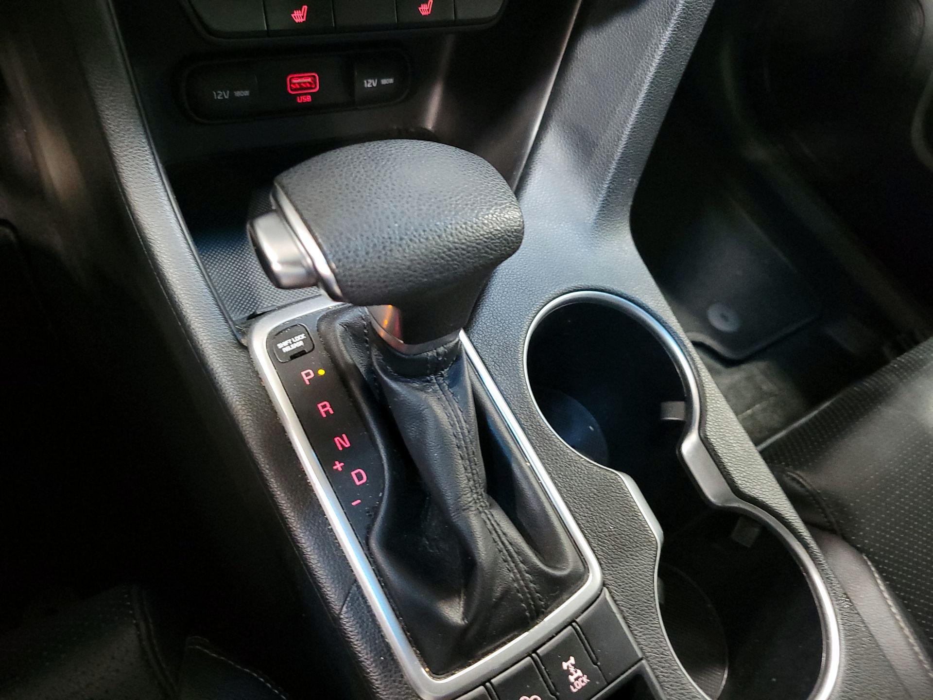 Thumbnail: 2020 Kia Sportage - 16