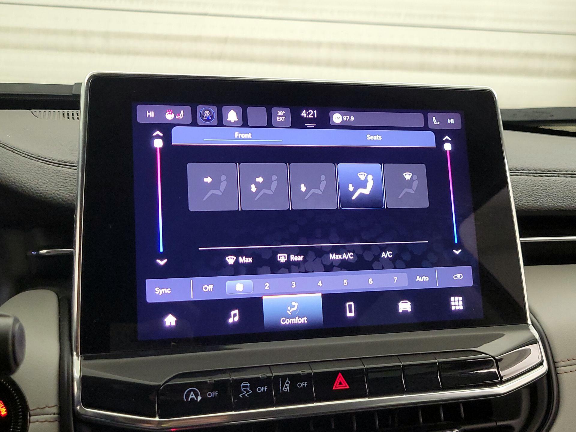 Thumbnail: 2022 Jeep Compass - 16