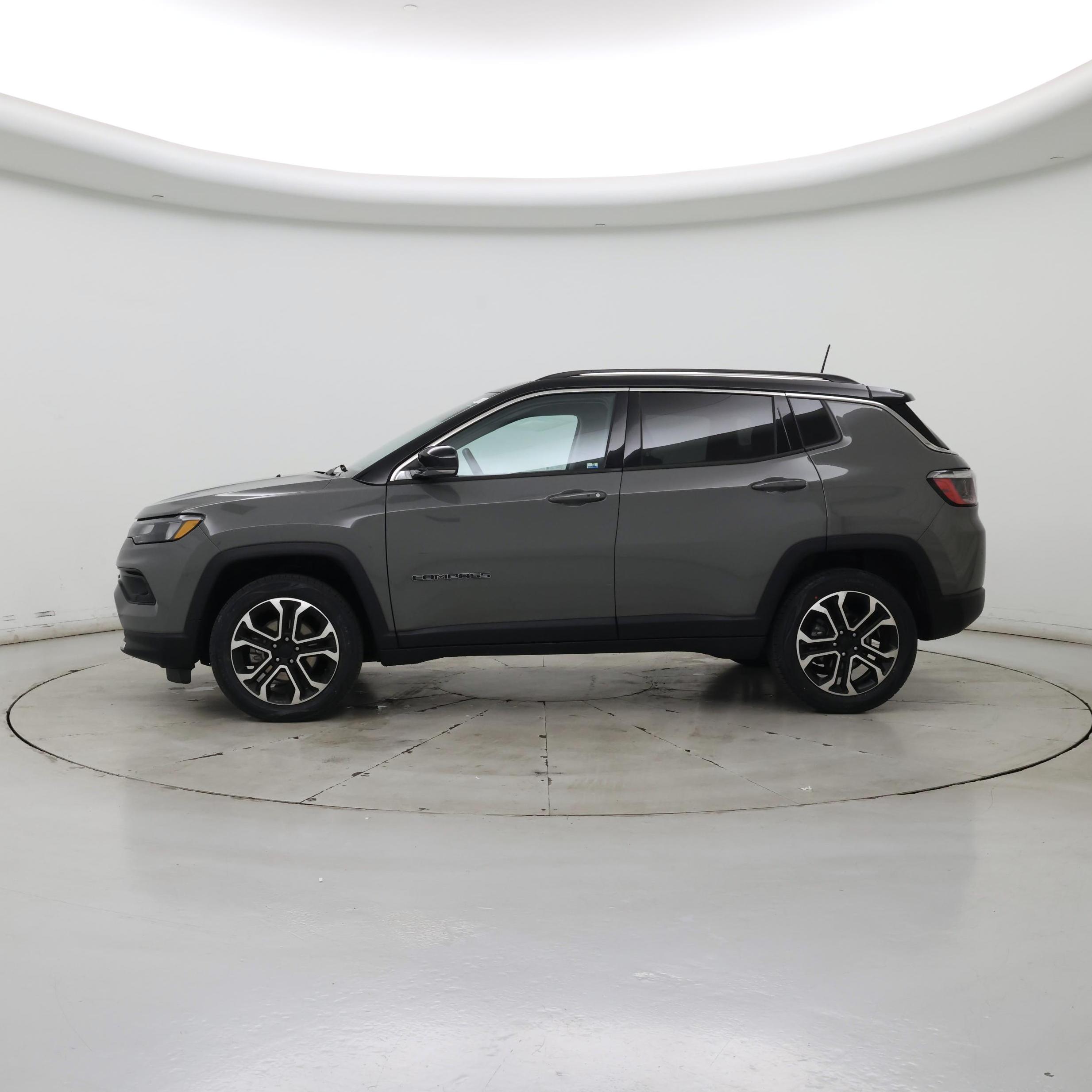 Thumbnail: 2022 Jeep Compass - 3