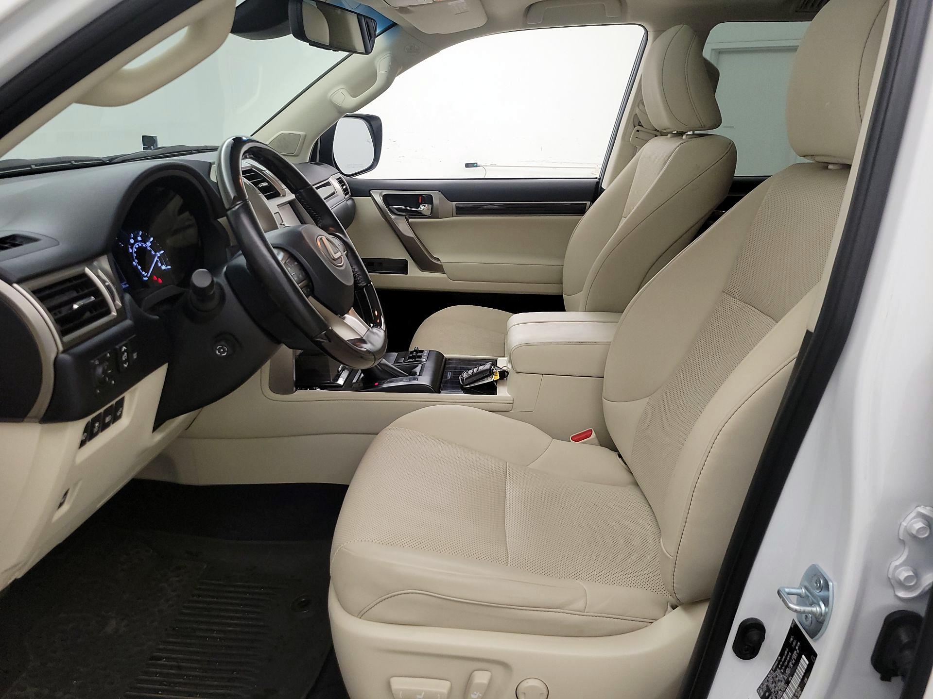 Thumbnail: 2021 Lexus GX - 11