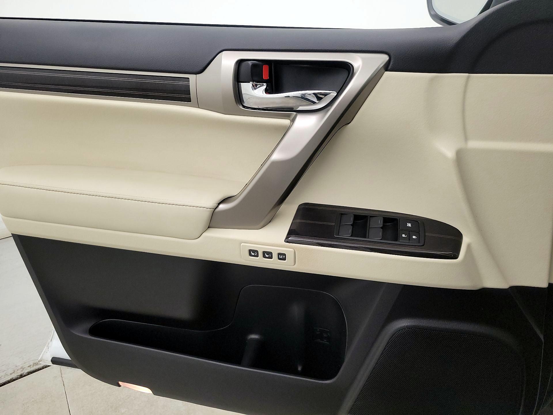 Thumbnail: 2021 Lexus GX - 12