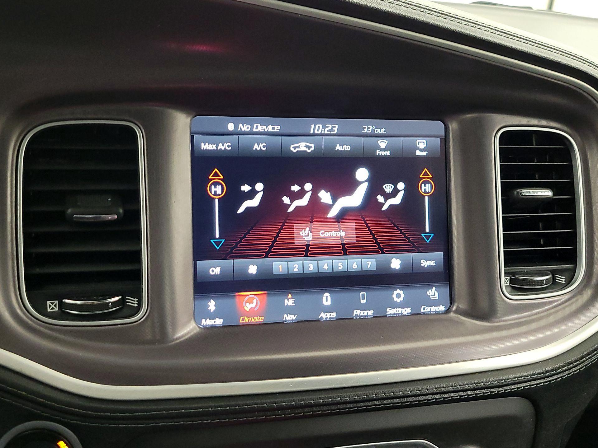 Thumbnail: 2022 Dodge Charger - 17