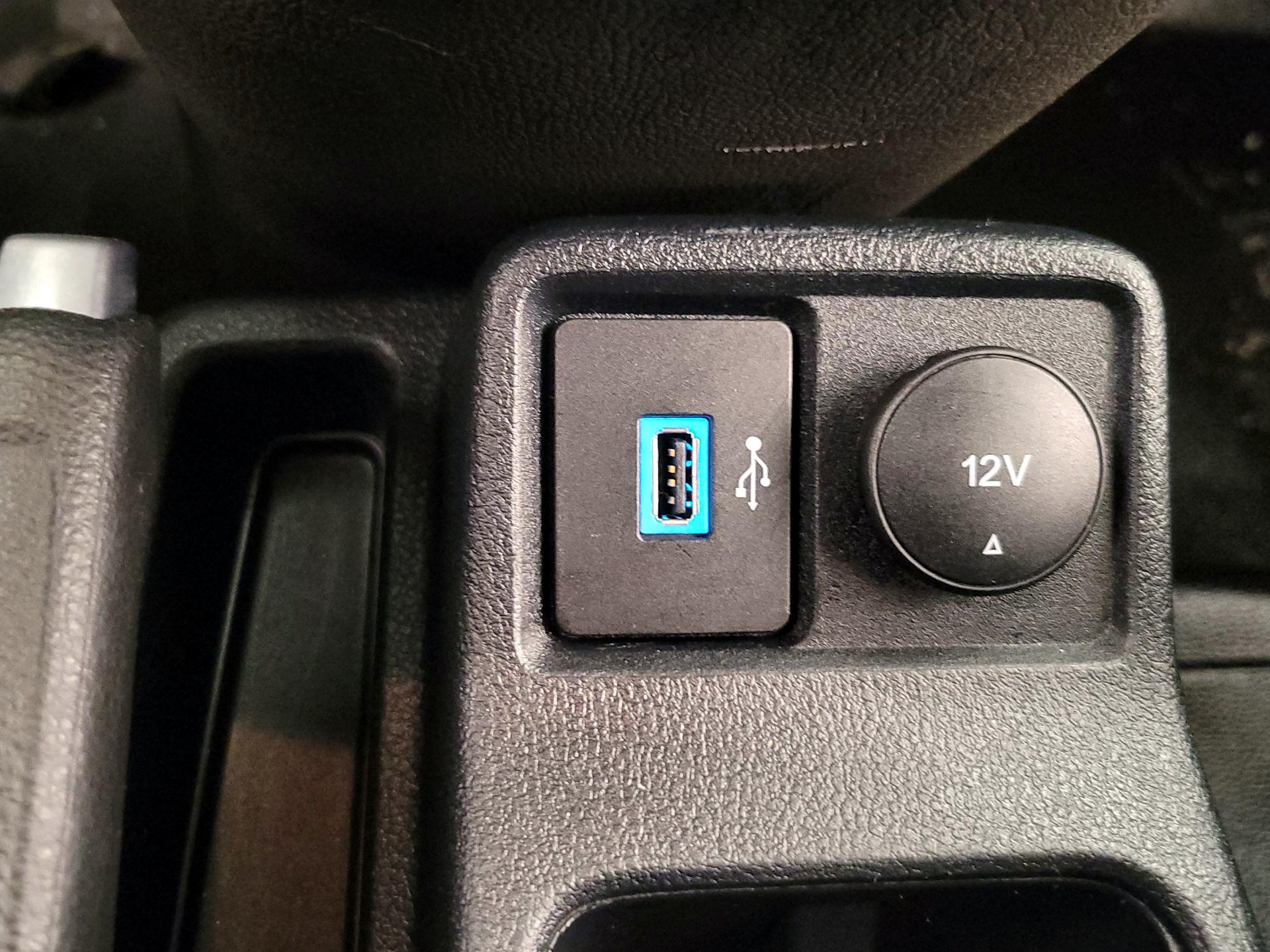 Thumbnail: 2020 Ford Transit Series - 18