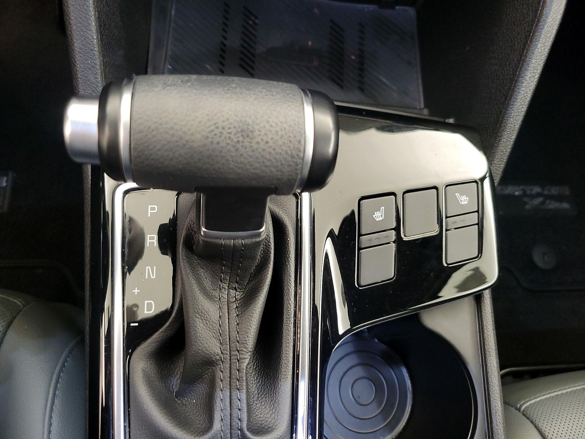 Thumbnail: 2023 Kia Sportage - 18