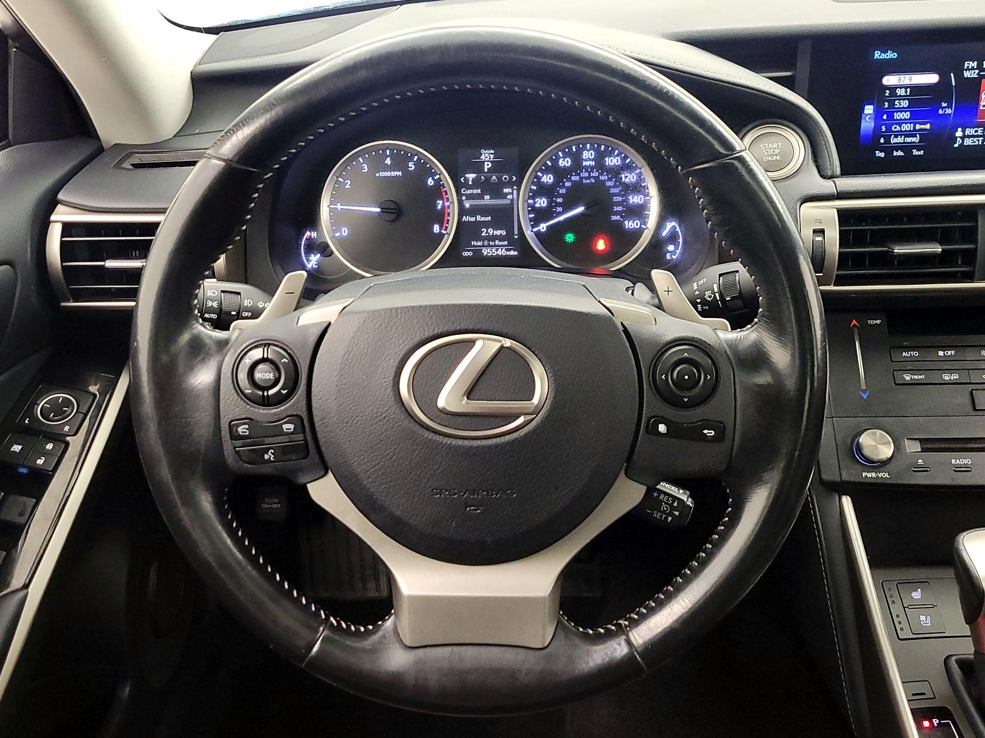 Thumbnail: 2016 Lexus IS - 10