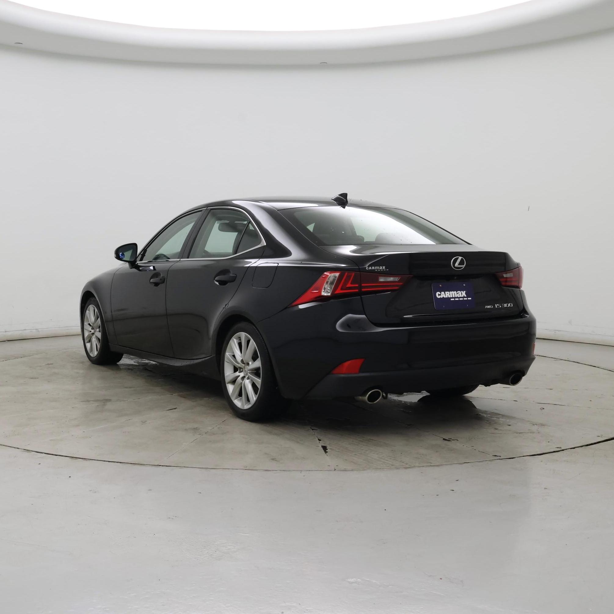 Thumbnail: 2016 Lexus IS - 2