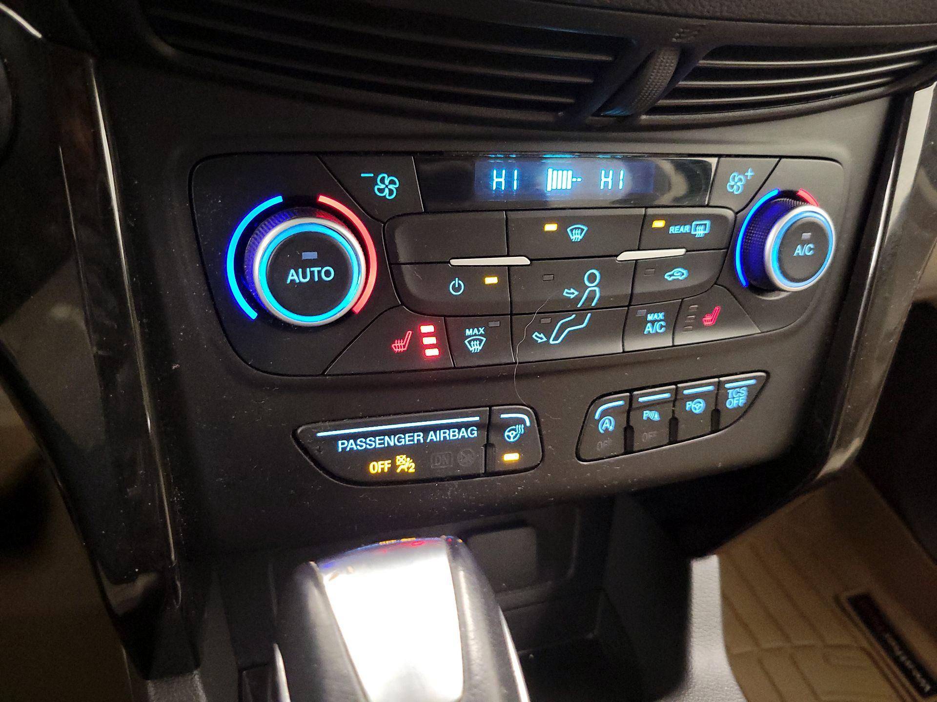 Thumbnail: 2018 Ford Escape - 17