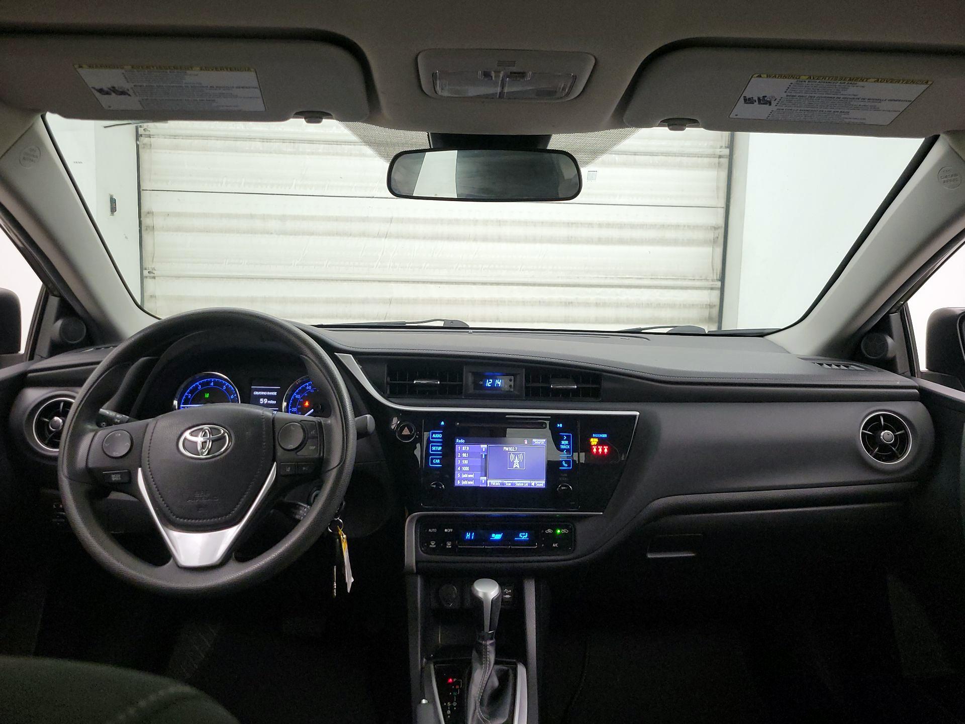 Thumbnail: 2018 Toyota Corolla - 9