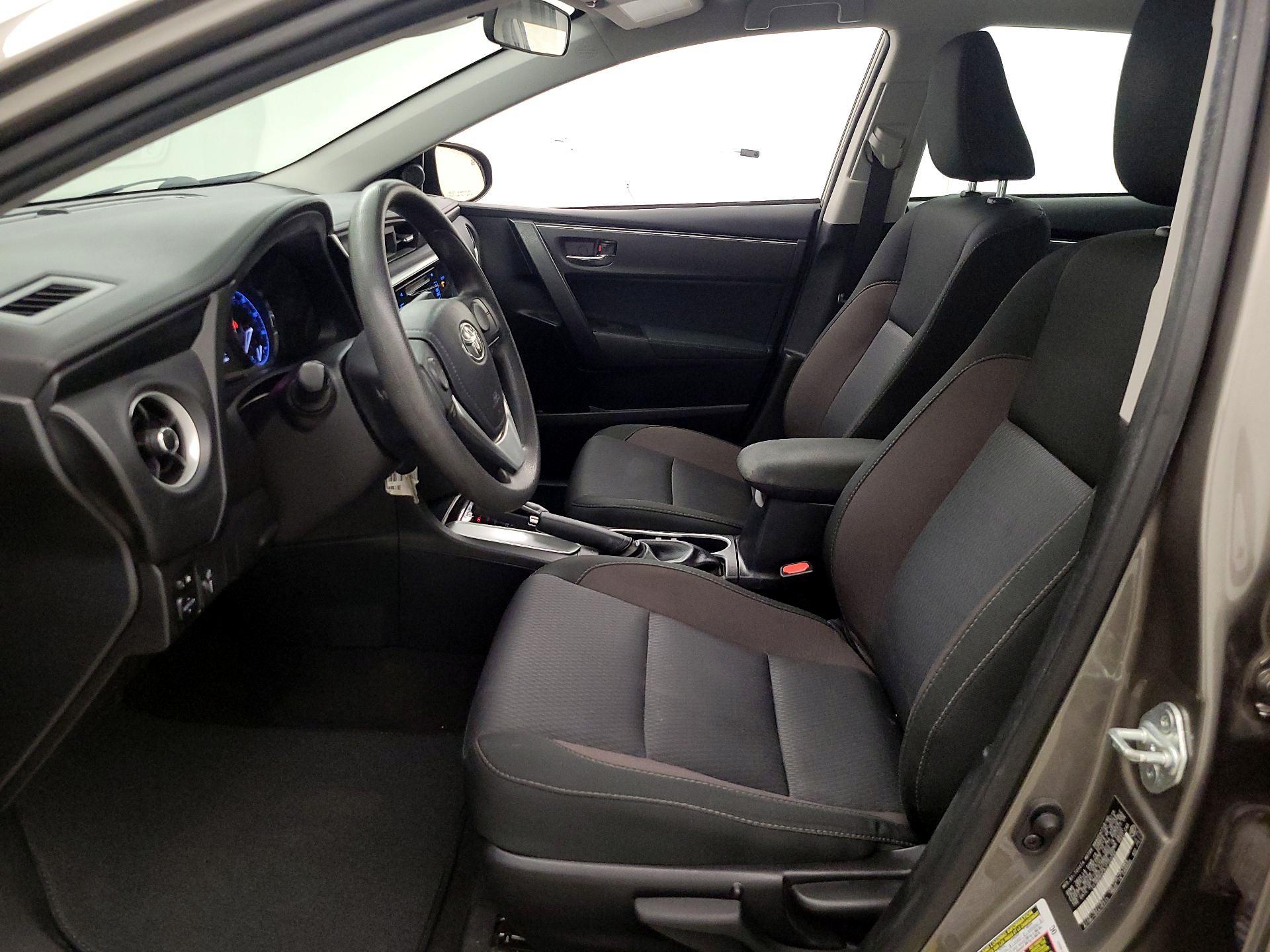 Thumbnail: 2018 Toyota Corolla - 11