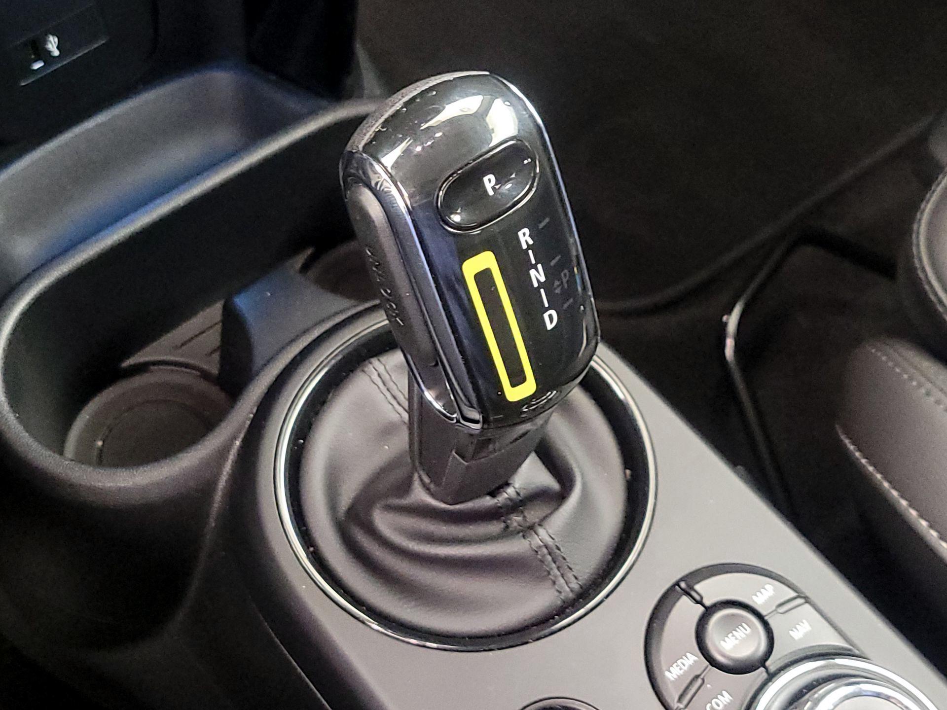 Thumbnail: 2022 MINI Cooper Hardtop - 18