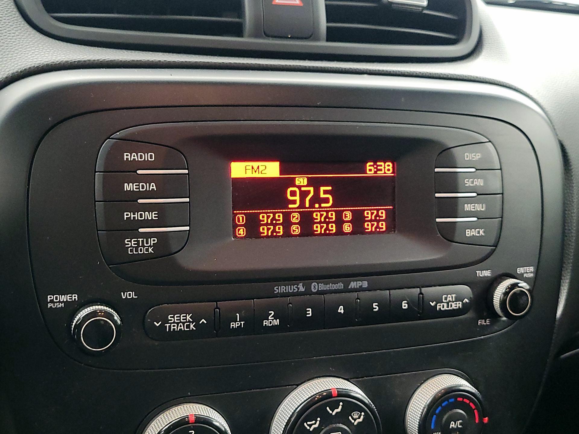 Thumbnail: 2016 Kia Soul - 14