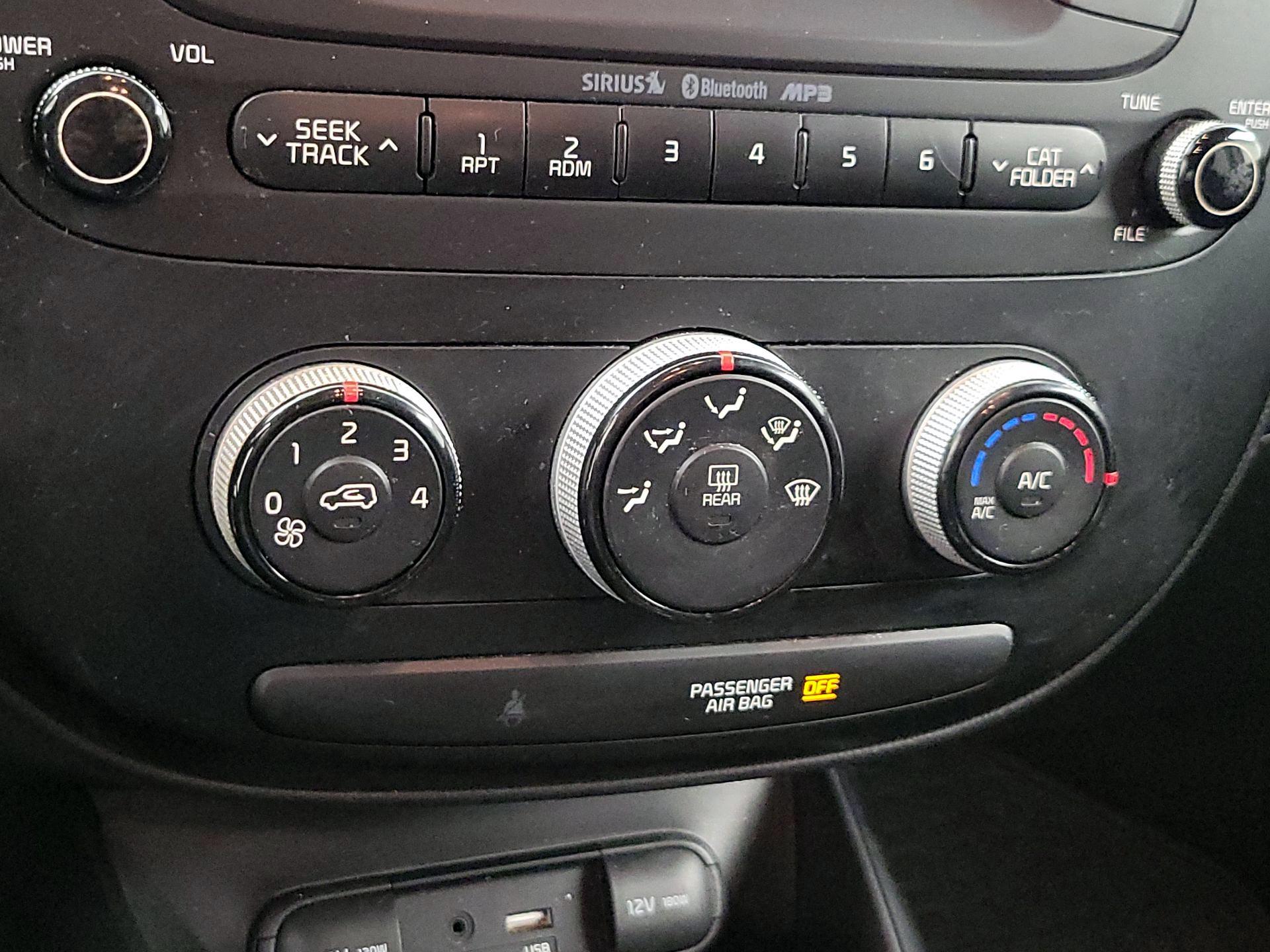 Thumbnail: 2016 Kia Soul - 15