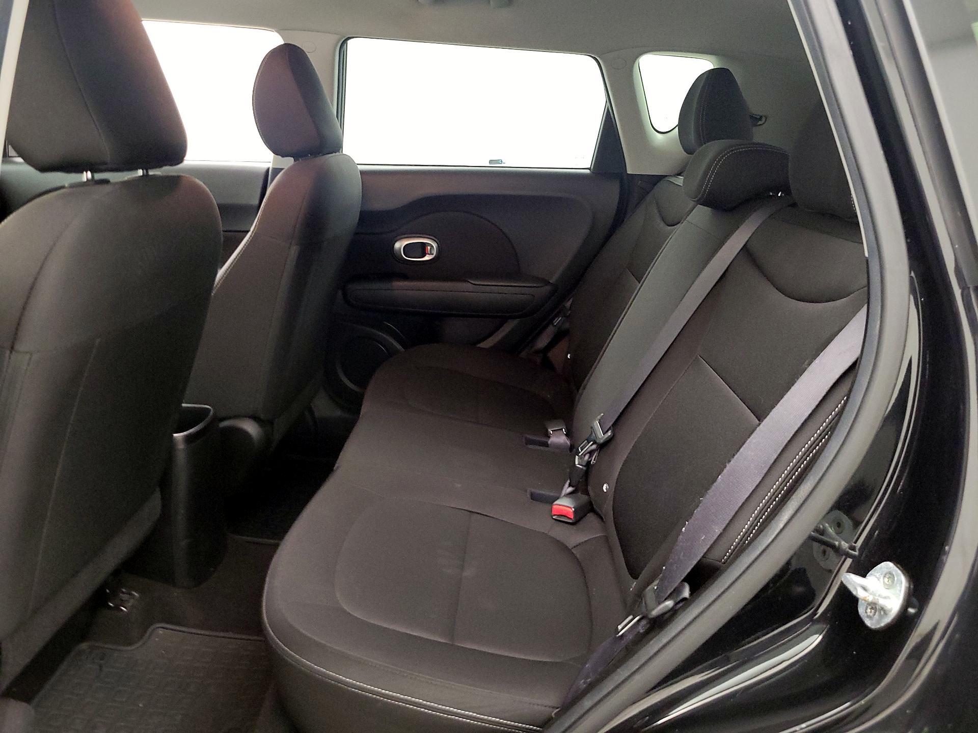 Thumbnail: 2016 Kia Soul - 18