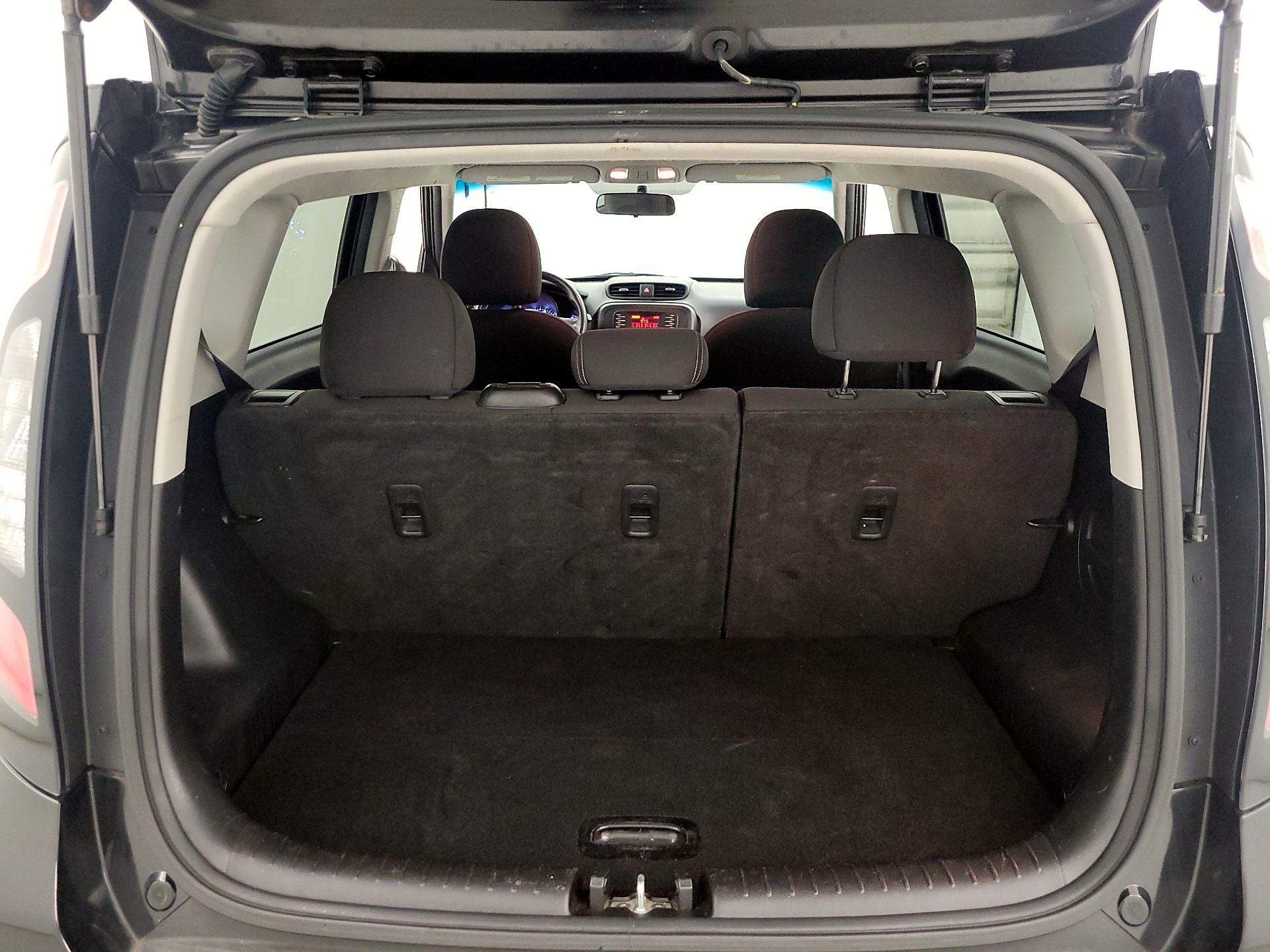 Thumbnail: 2016 Kia Soul - 19