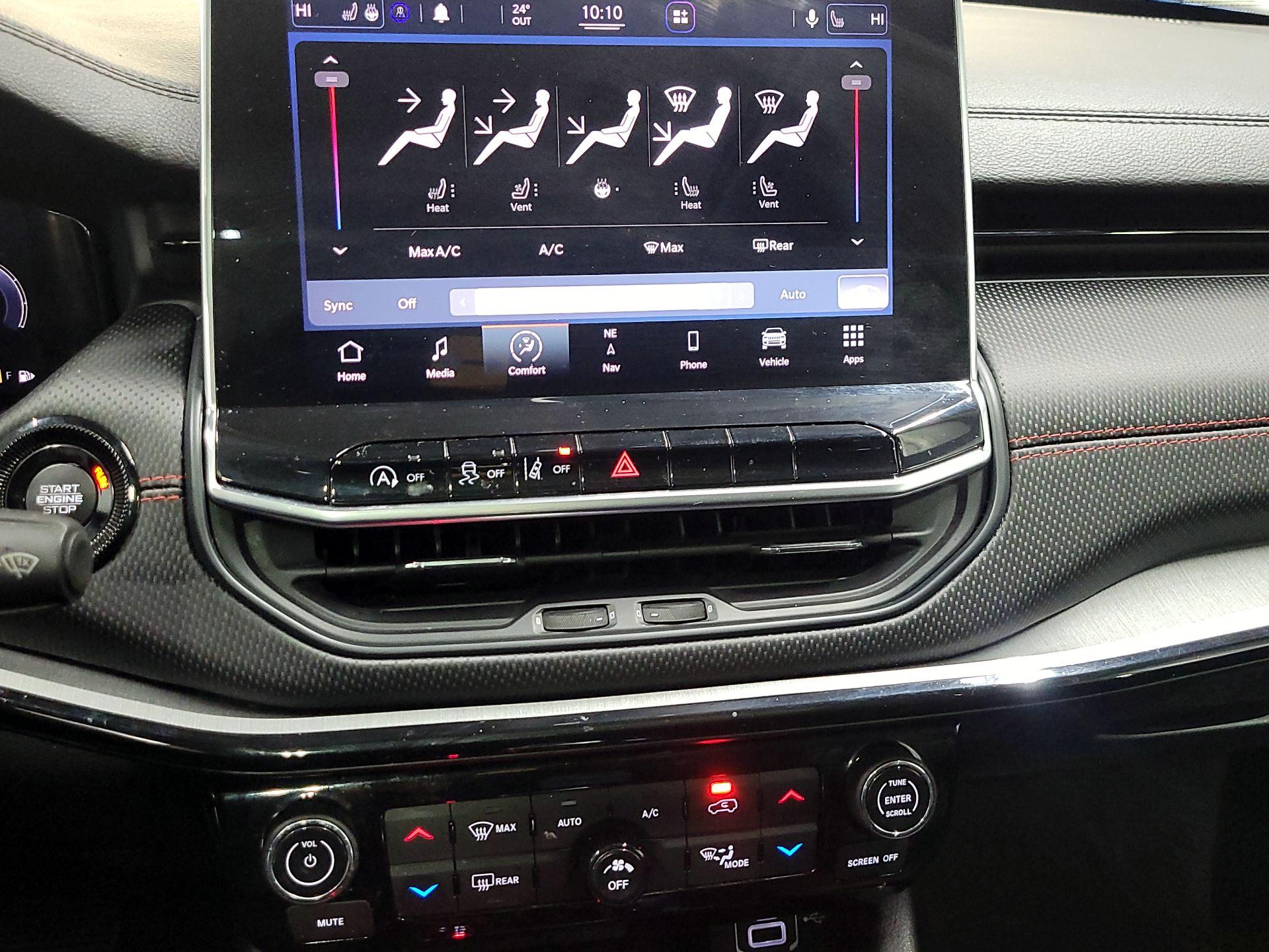 Thumbnail: 2022 Jeep Compass - 17